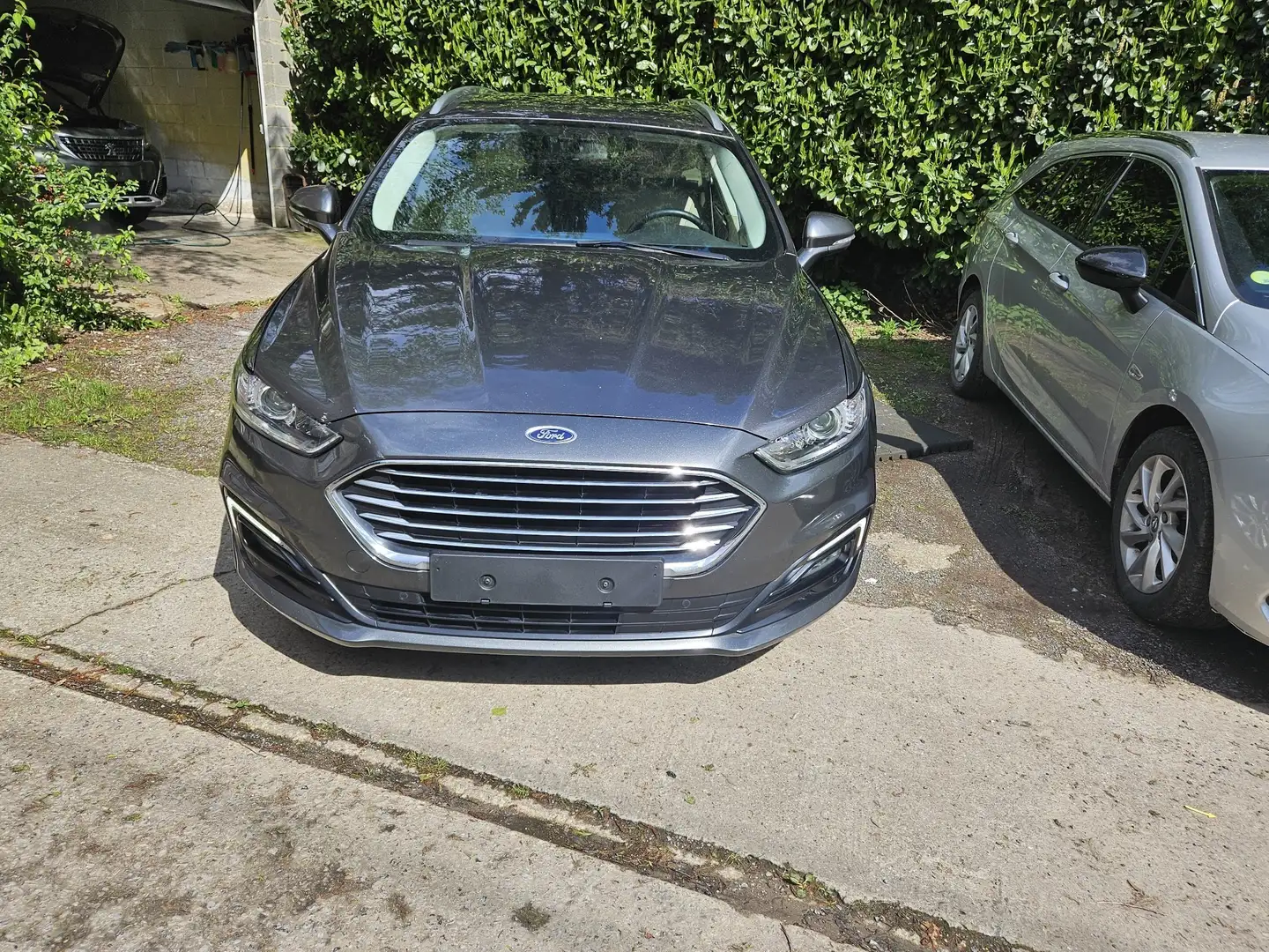 Ford Mondeo 2.0 DCI  Business Class Grey - 1