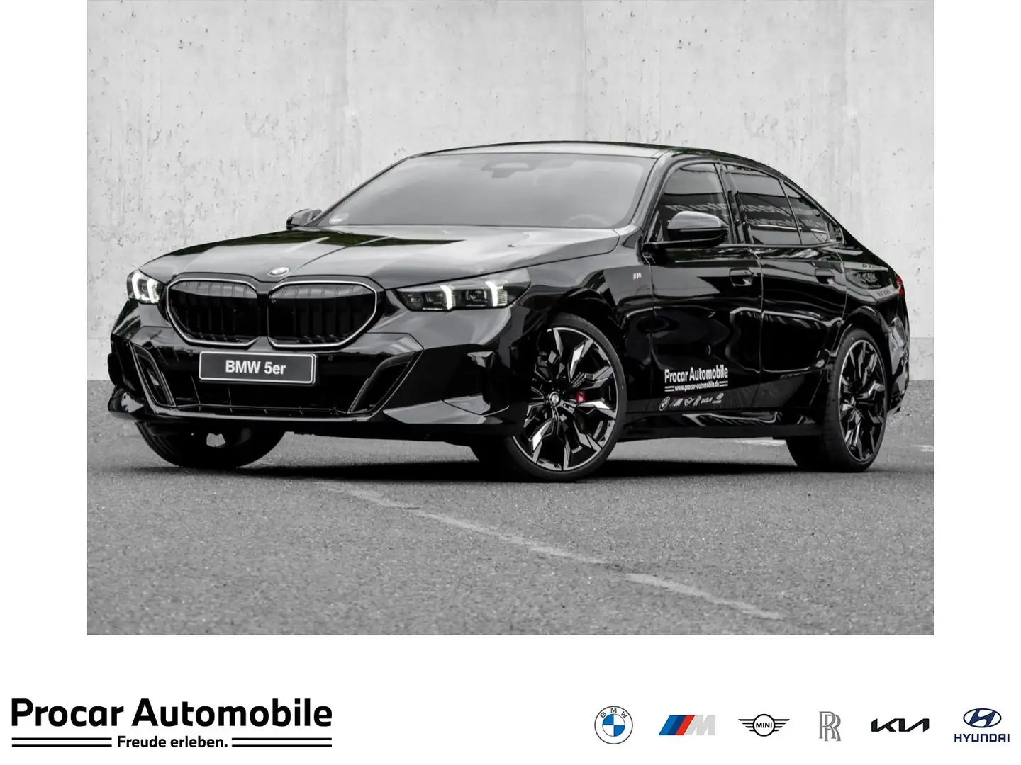 BMW 520 d M Sport HUD PANO ACC AHK 360°KAM RFK NAVI Schwarz - 1