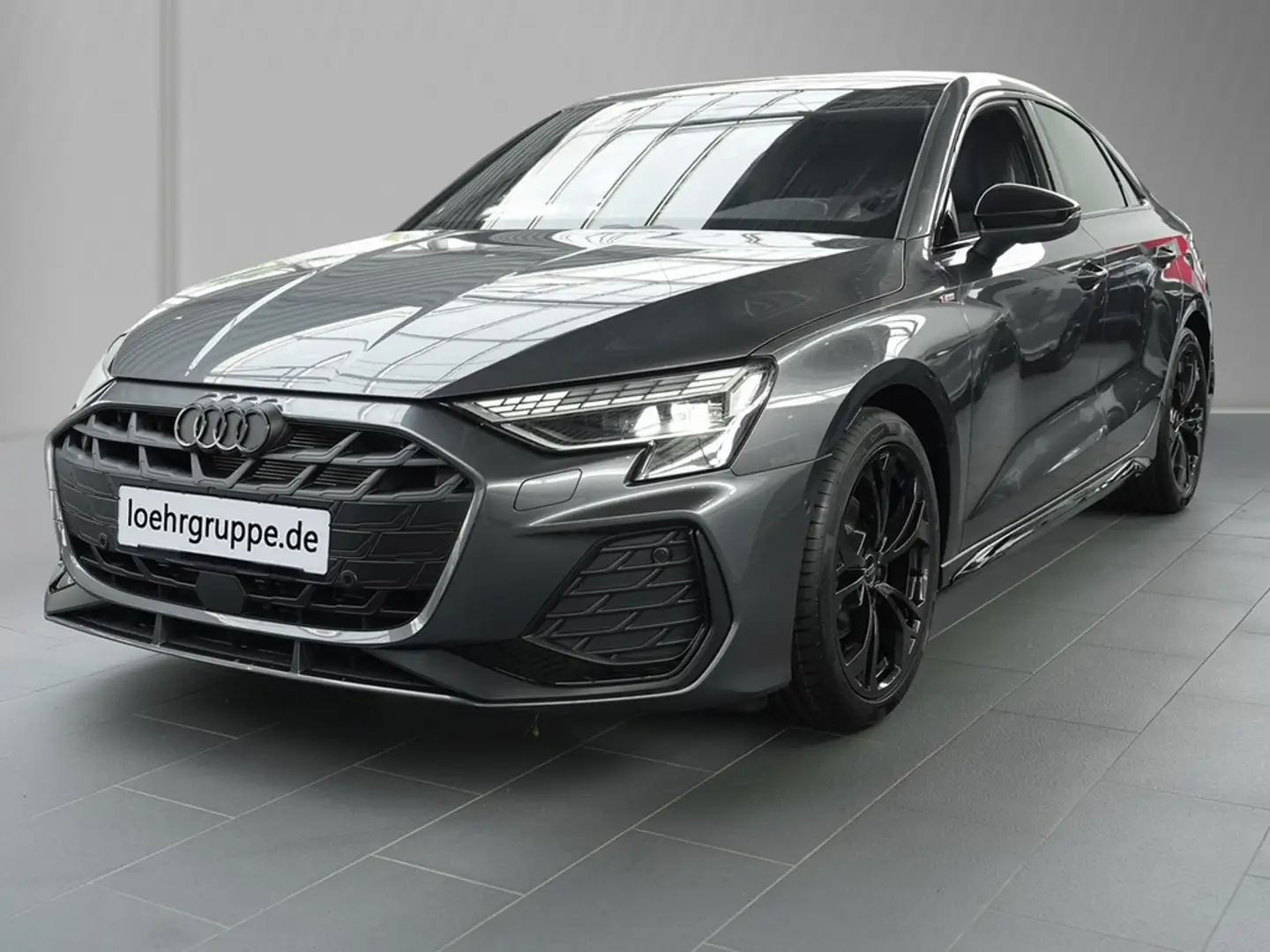 Audi A3 Lim 35 TFSI S line Matrix, AHK, Sound, RFK Grau - 2