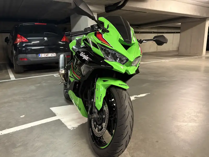 Kawasaki Ninja ZX-4RR - foto 3