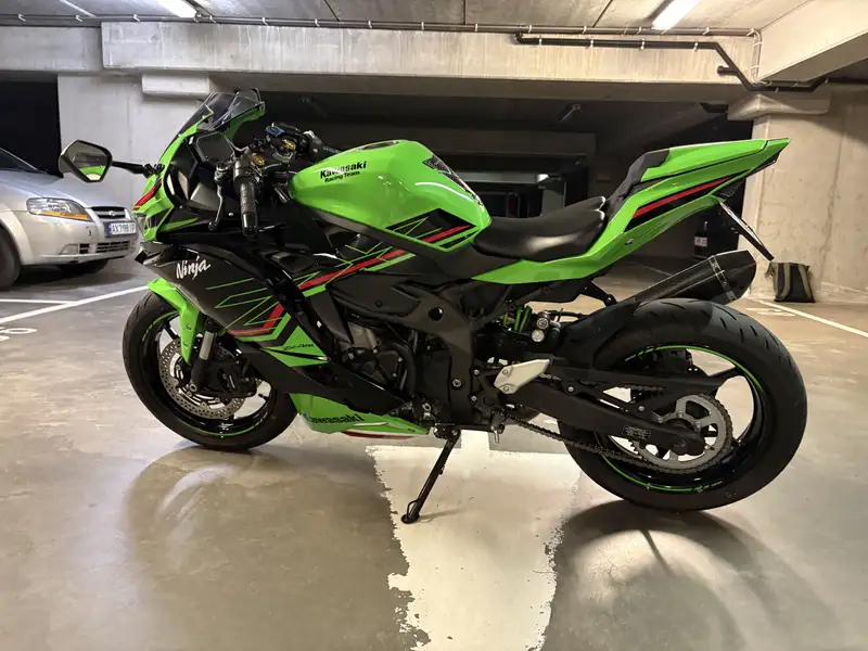 Kawasaki Ninja ZX-4RR - foto 2