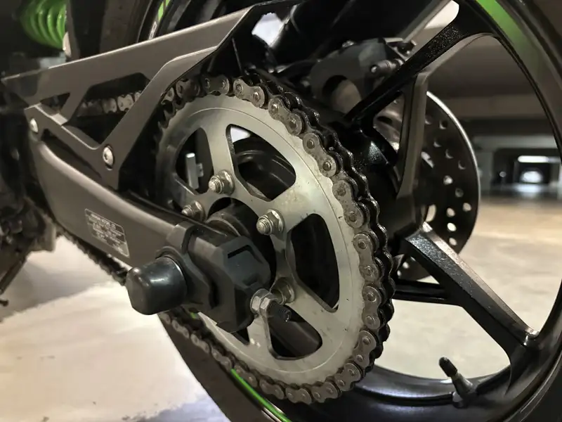 Kawasaki Ninja ZX-4RR - foto 7