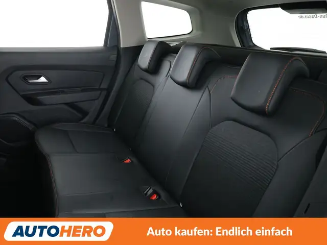 Dacia Duster view 14
