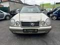 Mercedes-Benz E 220 Classic Ds. **NUR 44.000tkm**1 Besitz** Arany - thumbnail 2