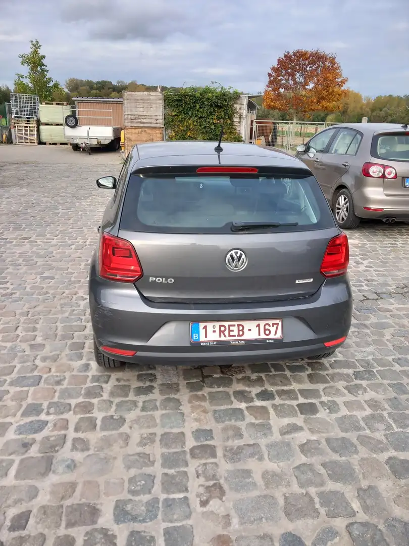 Volkswagen Polo Plus - 1