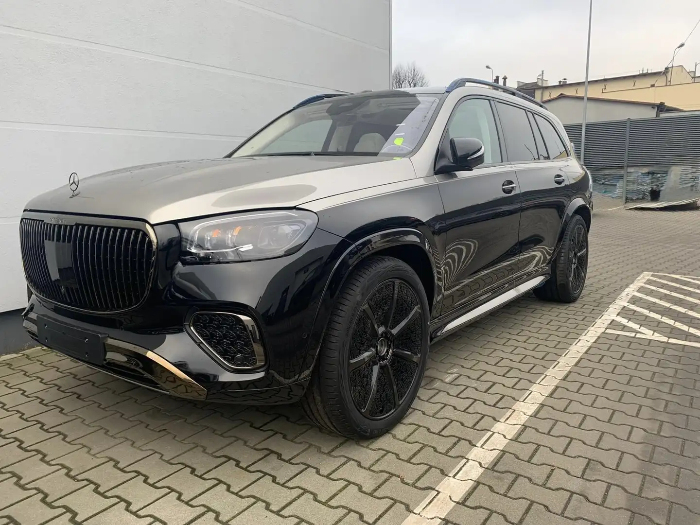 Mercedes-Benz GLS 600 Maybach 4Matic Night Series #COC# Schwarz - 1