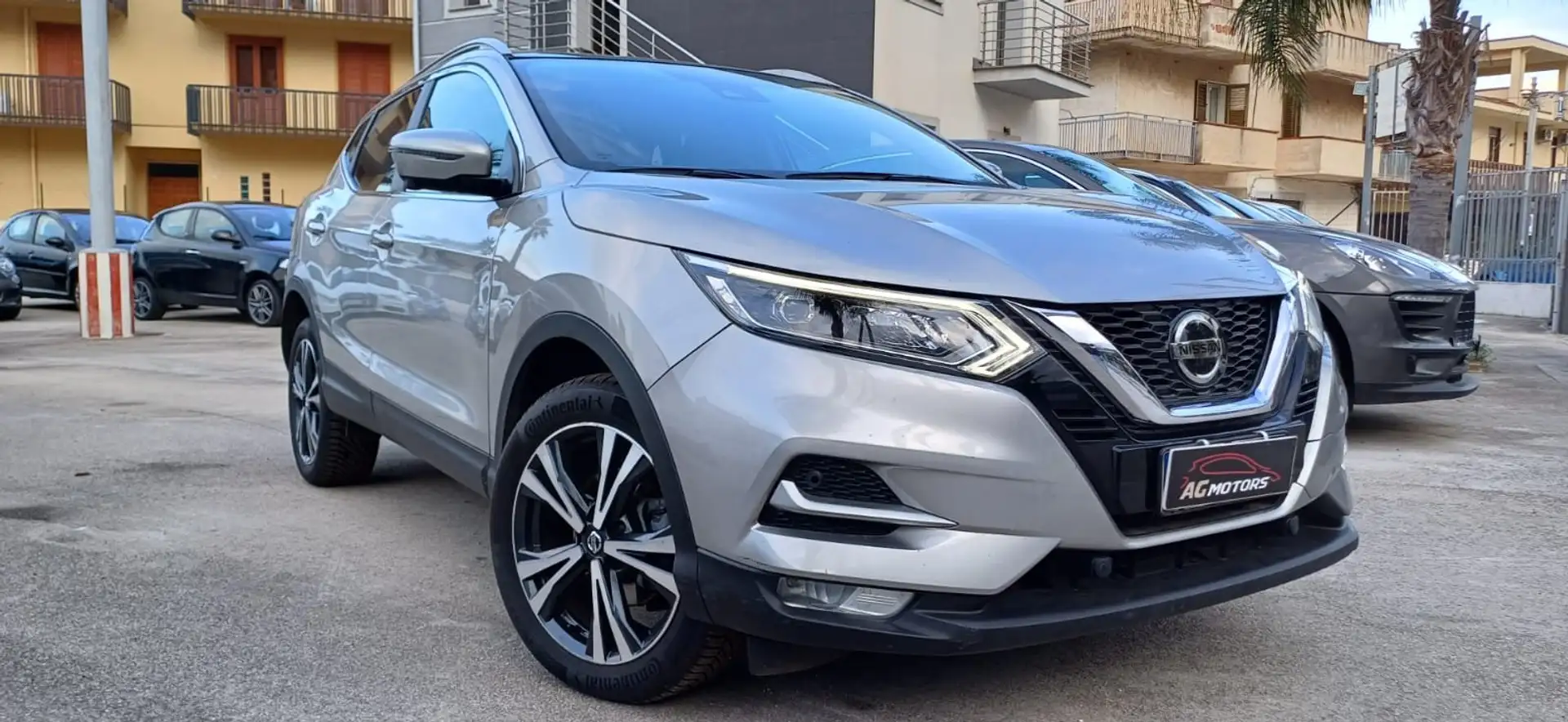 Nissan Qashqai - 1