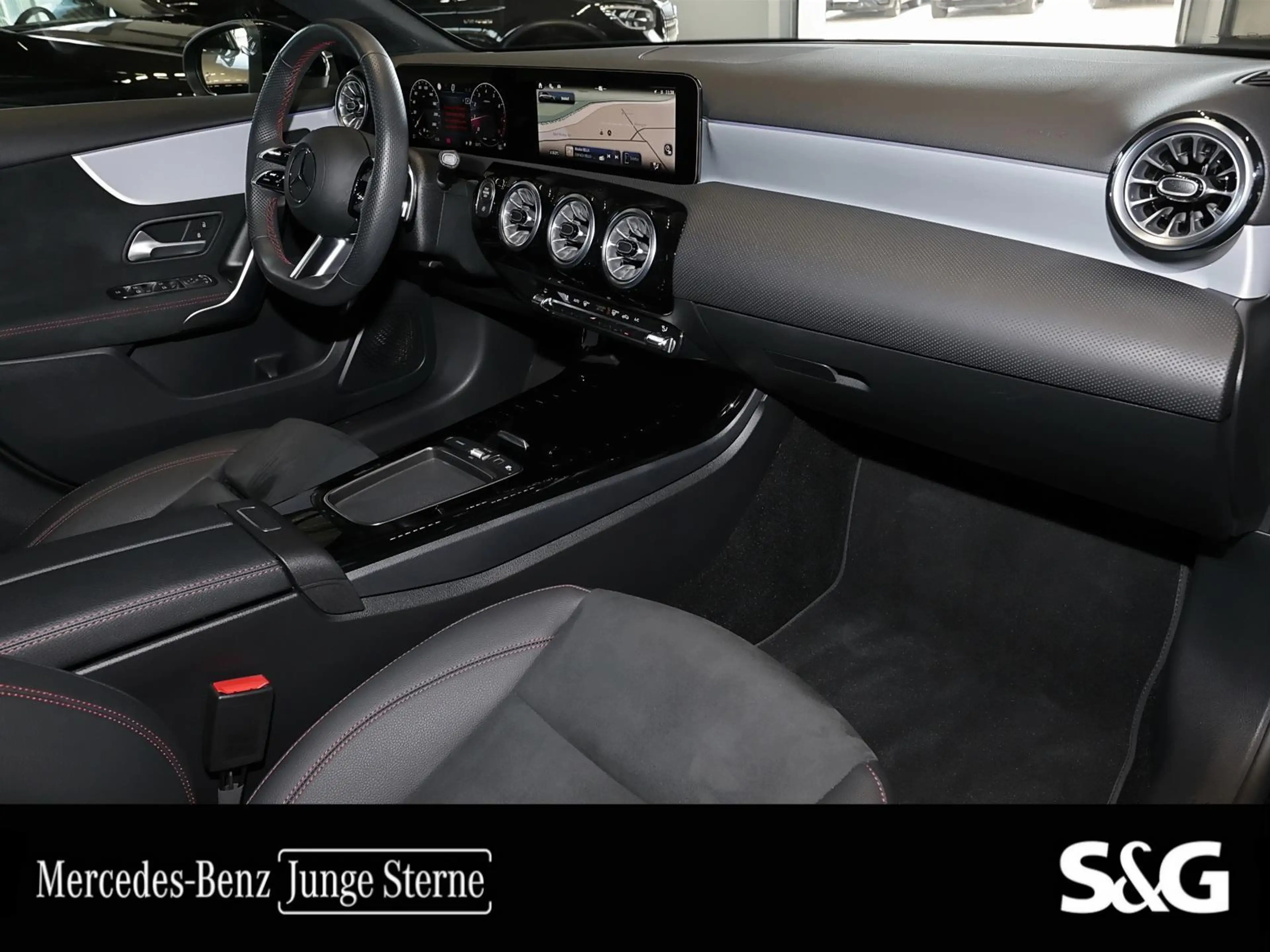 Mercedes-Benz A 200 AMG KAMERA+TOTWINKEL+LED+SPURHALTE+KEYLESS — photo 8