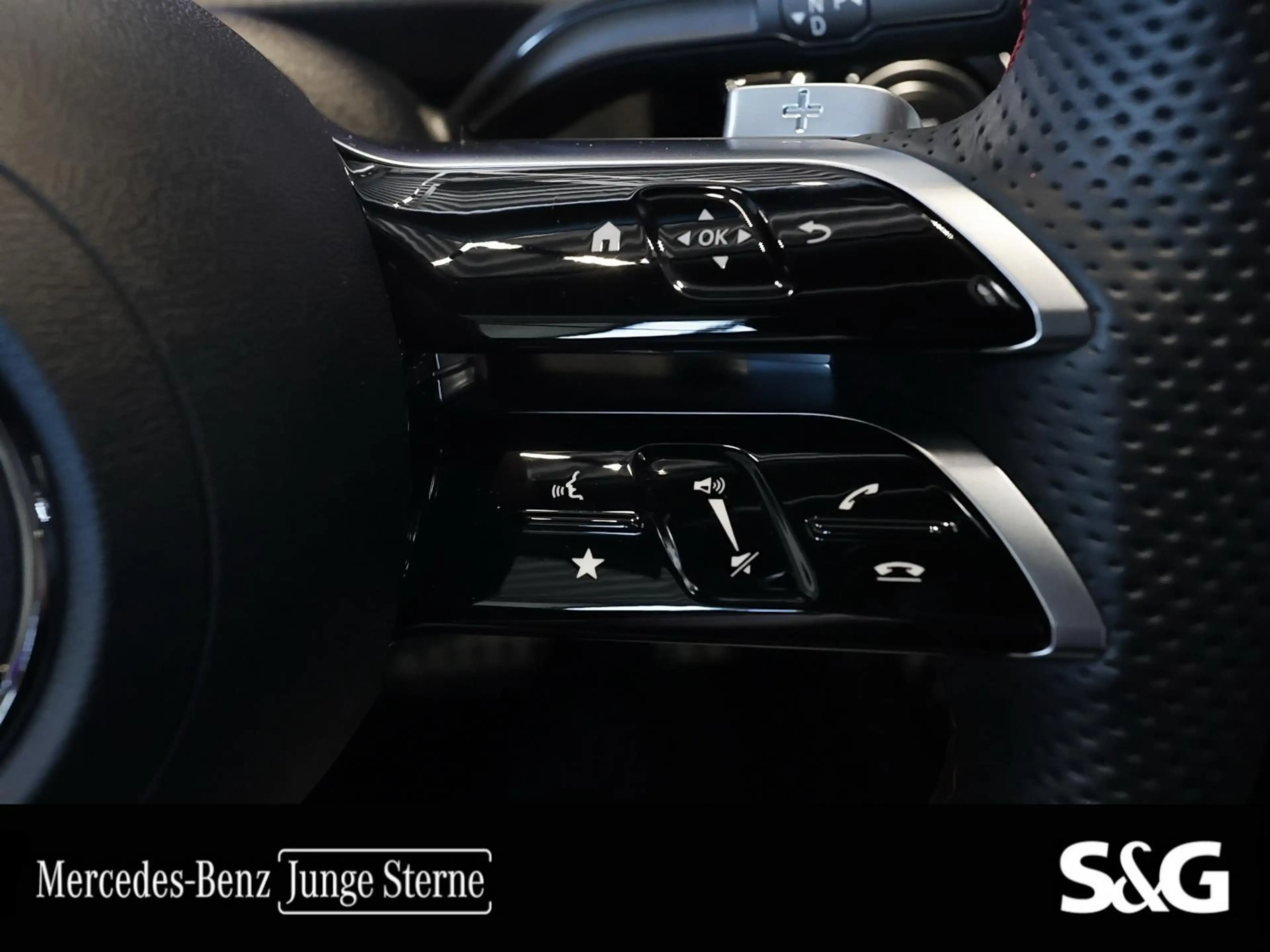 Mercedes-Benz A 200 AMG KAMERA+TOTWINKEL+LED+SPURHALTE+KEYLESS — photo 13