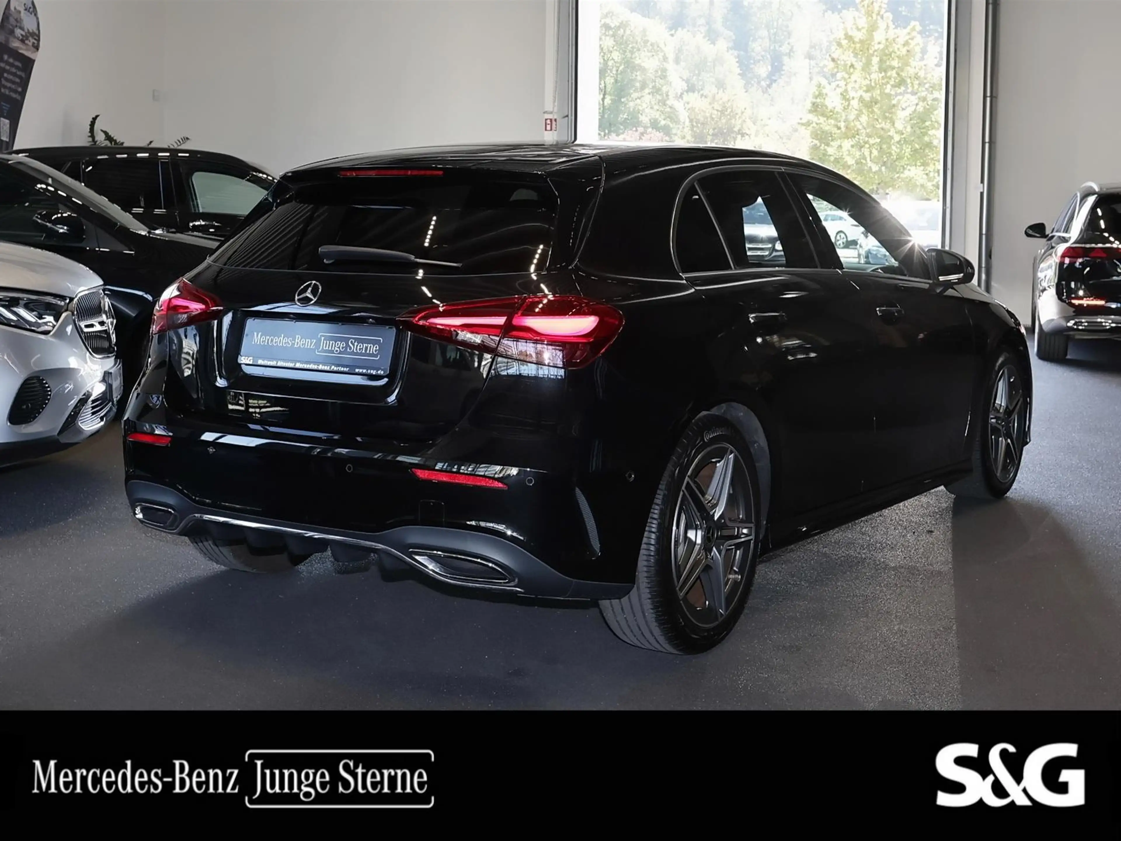 Mercedes-Benz A 200 AMG KAMERA+TOTWINKEL+LED+SPURHALTE+KEYLESS — photo 3
