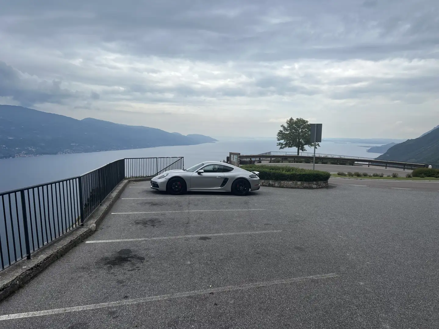 Porsche Cayman 718 GTS PDK - 2