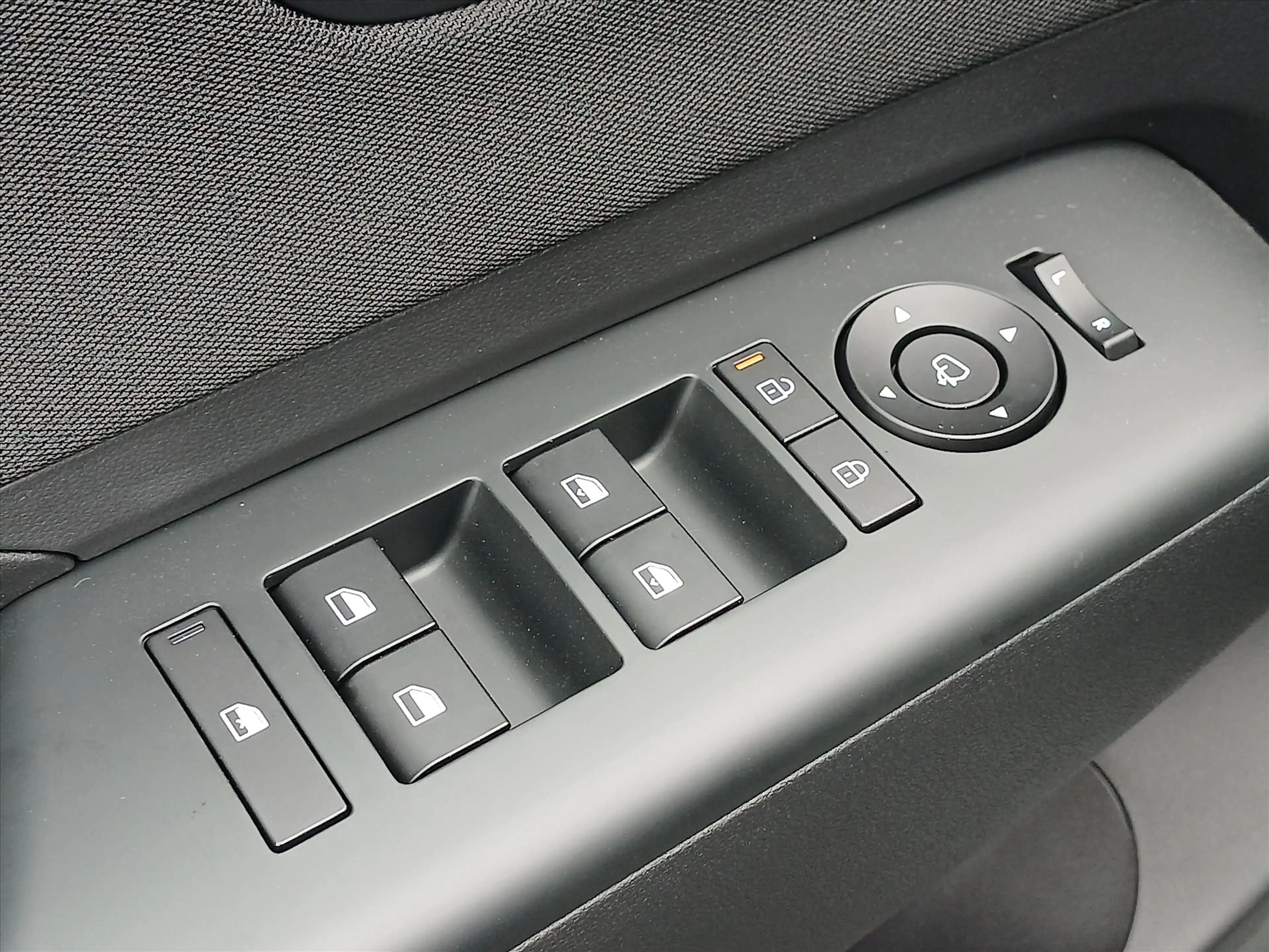 Hyundai KONA 64,8 kWh 204pk N Line Business / DIRECT LEVERBAAR! — photo 21