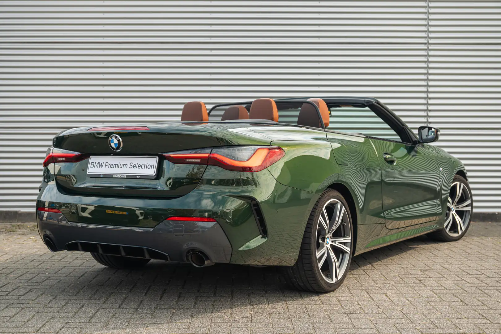 BMW 420 4 Serie Cabrio 420i High Executive M Sport Automaa Grün - 2