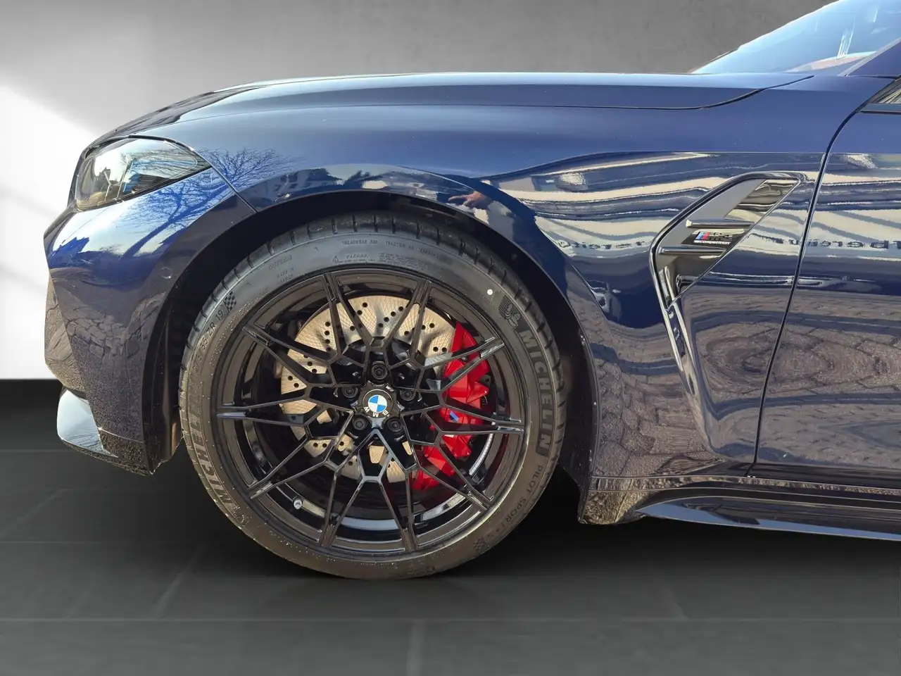 BMW M3 Competition M XDR 8
