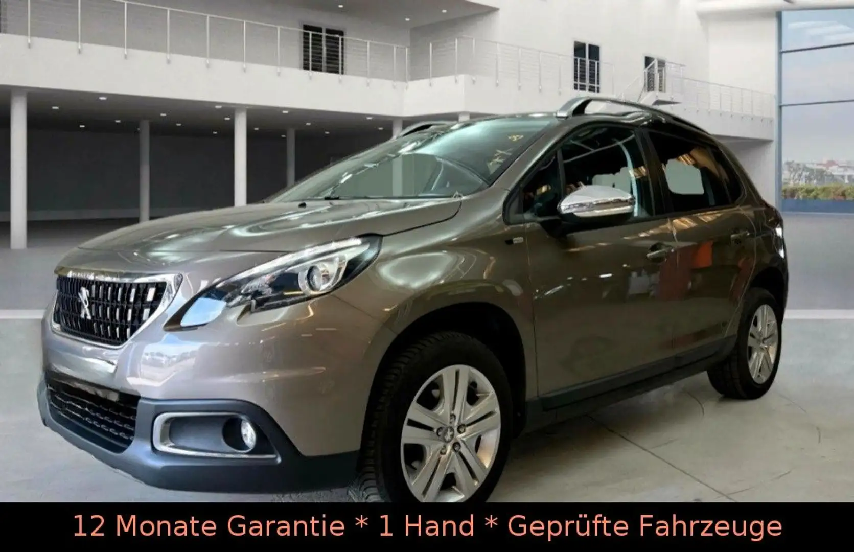 Peugeot 2008 LED/City-Paket/Navi/PDC/Euro 6 Grijs - 1