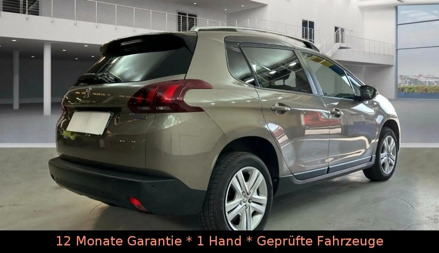 Peugeot 2008 LED/City-Paket/Navi/PDC/Euro 6 Grijs - 2