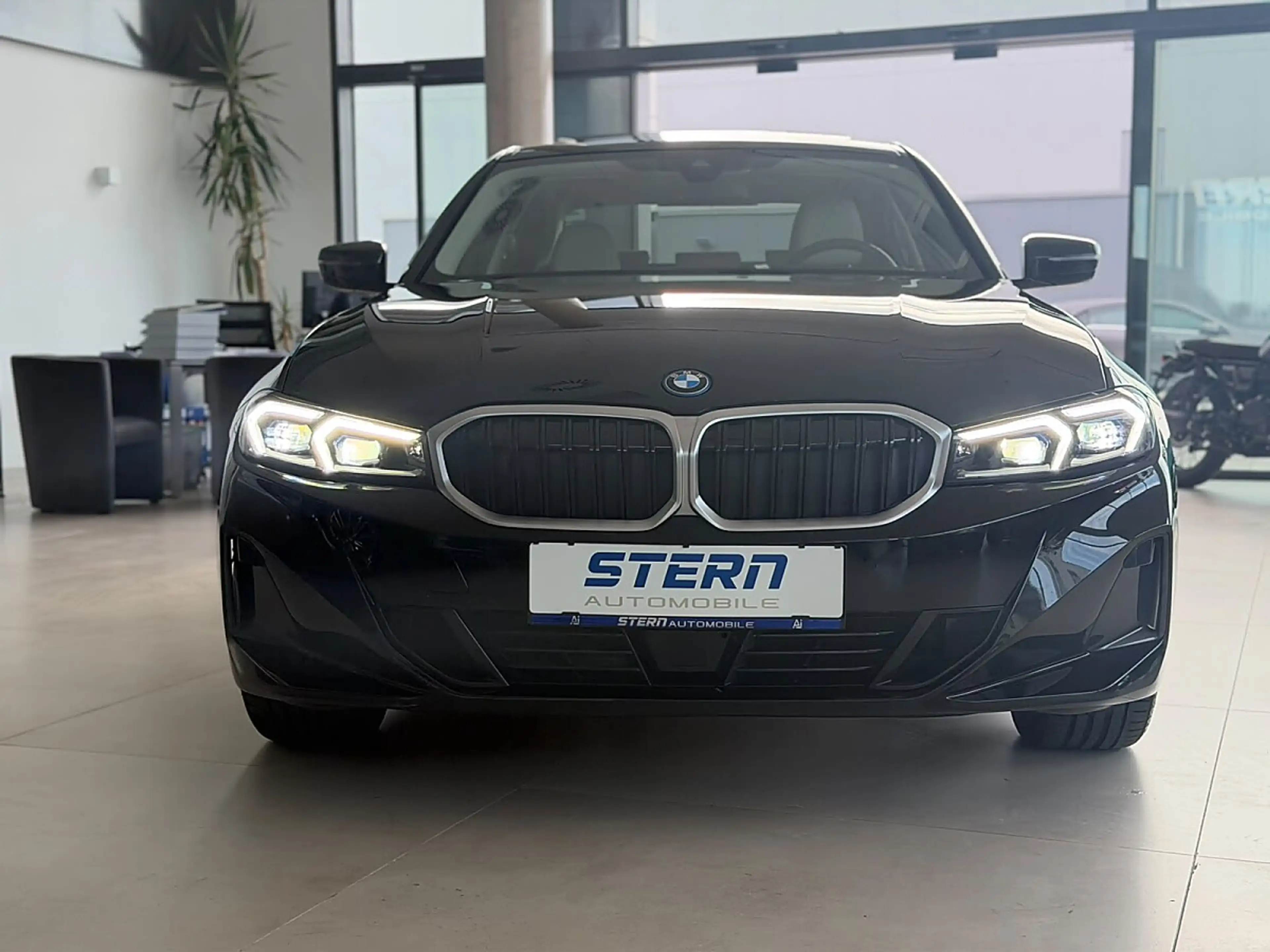 BMW 330 e xDrive (EURO 6d)(OPF) — photo 14