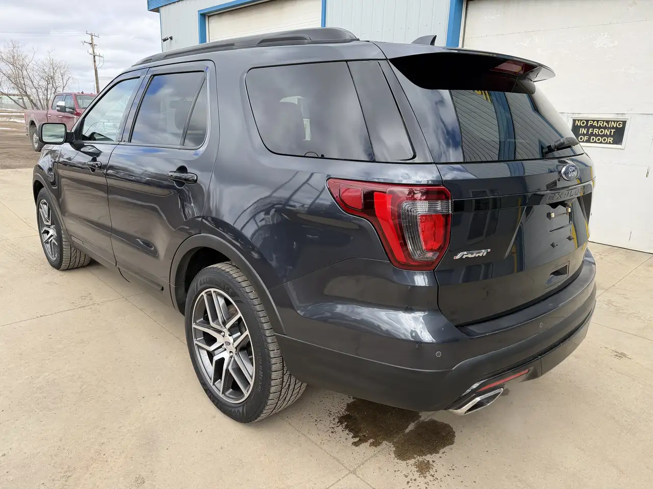 Ford Explorer photo Ford Explorer
