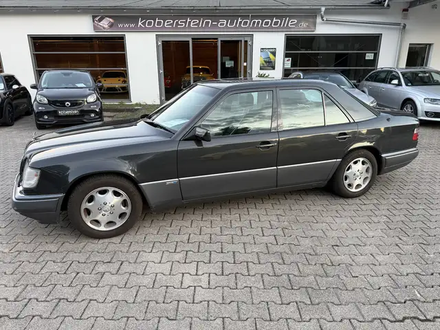 Mercedes-Benz E 220 Sportline*Leder,Klima,Automatik,orig.134tkm