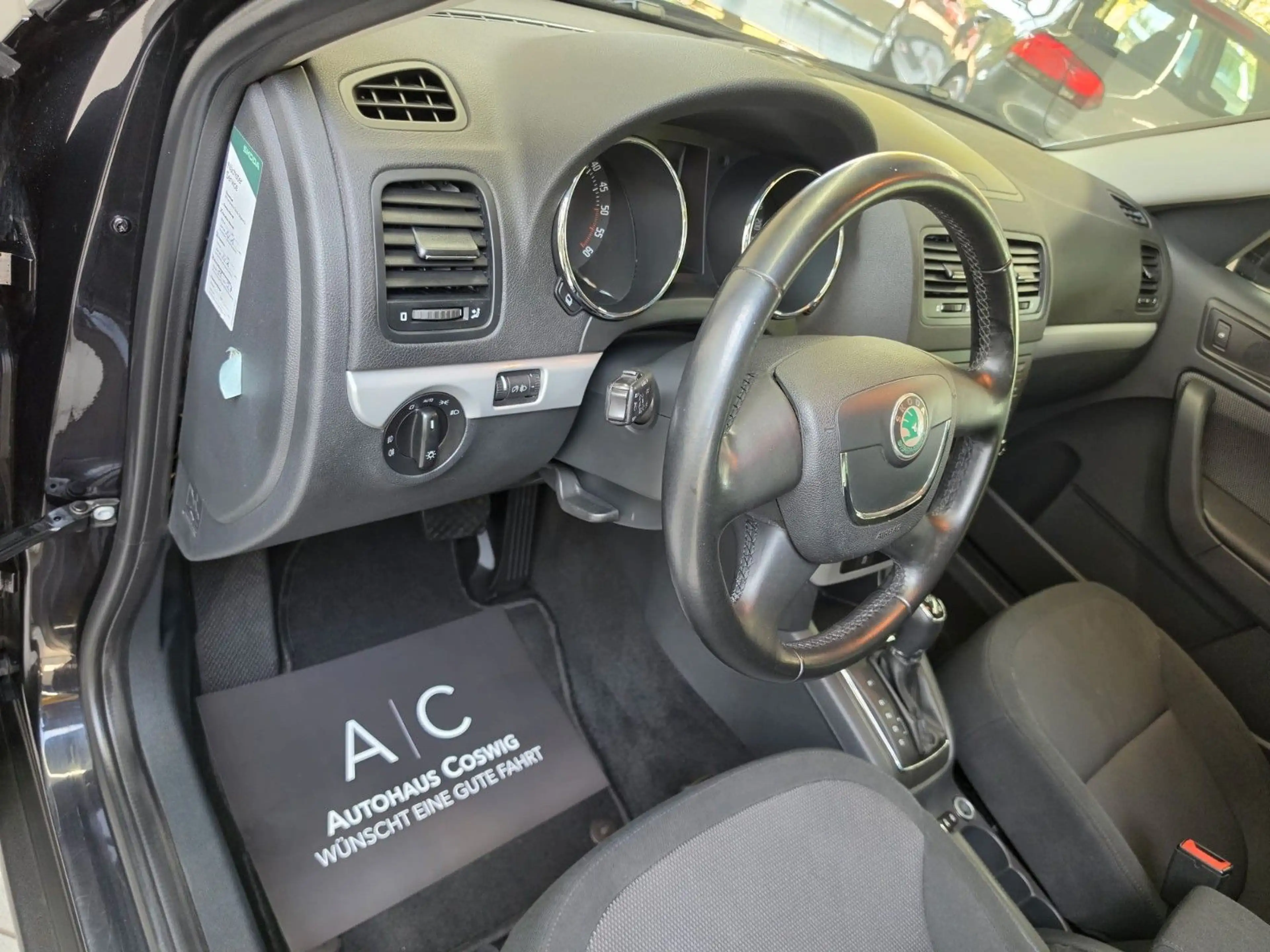 Skoda Yeti Ambition Plus Edition 4x4,Automatik,2.Hand — photo 15