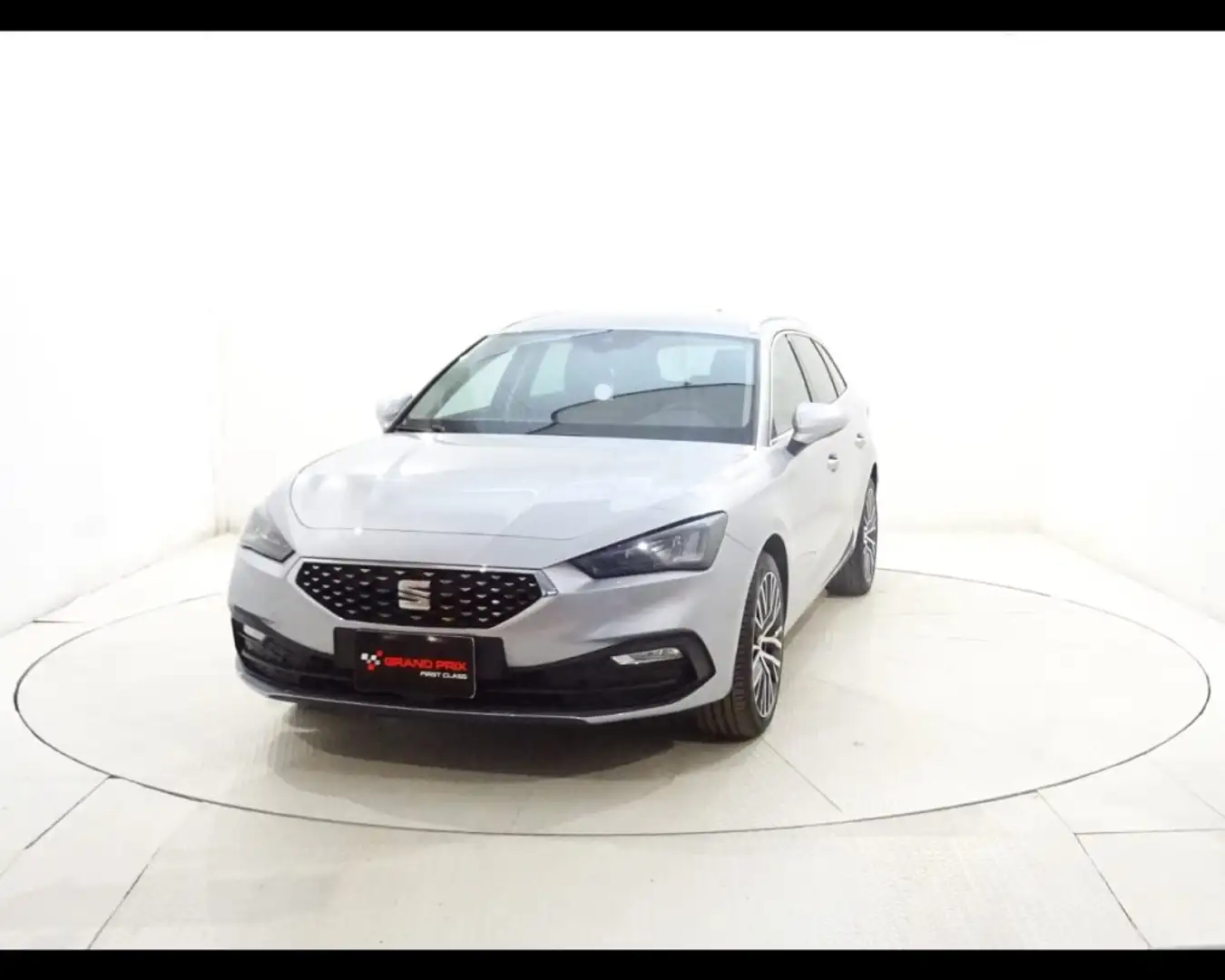 SEAT Leon Sportstourer 1.5 eTSI 150 CV DSG Xcellence Argento - 2