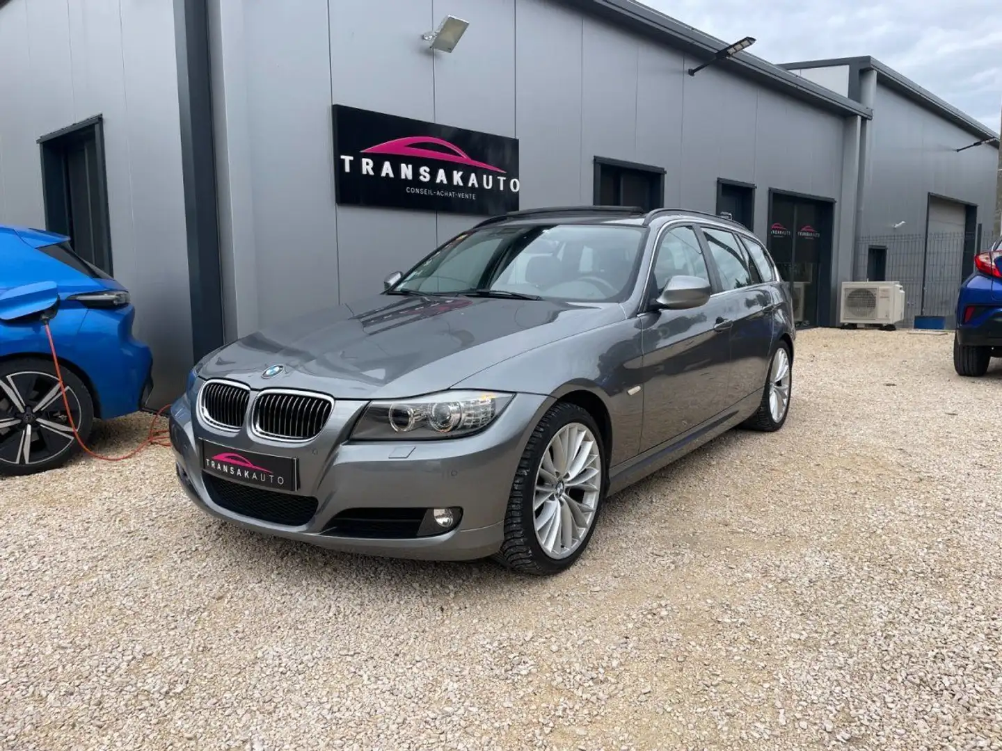BMW 330 SERIE TOURING E91 LCI 330i xDrive 272 ch Edition E Grau - 1