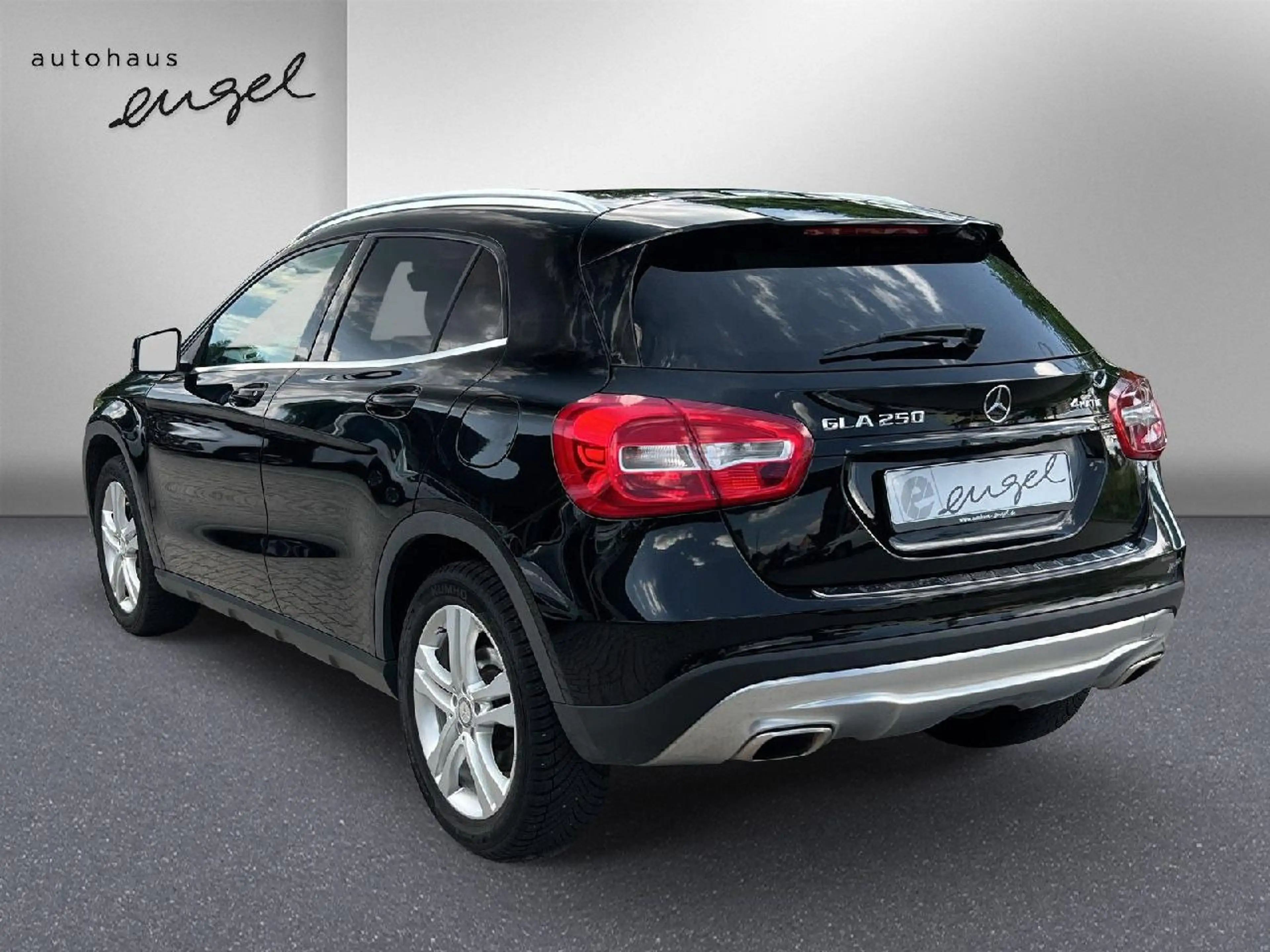 Mercedes-Benz GLA 250 GLA 250 4Matic,PANO,TEMPO,H&K,KAMERA,MEMORY,NAVI, — photo 7