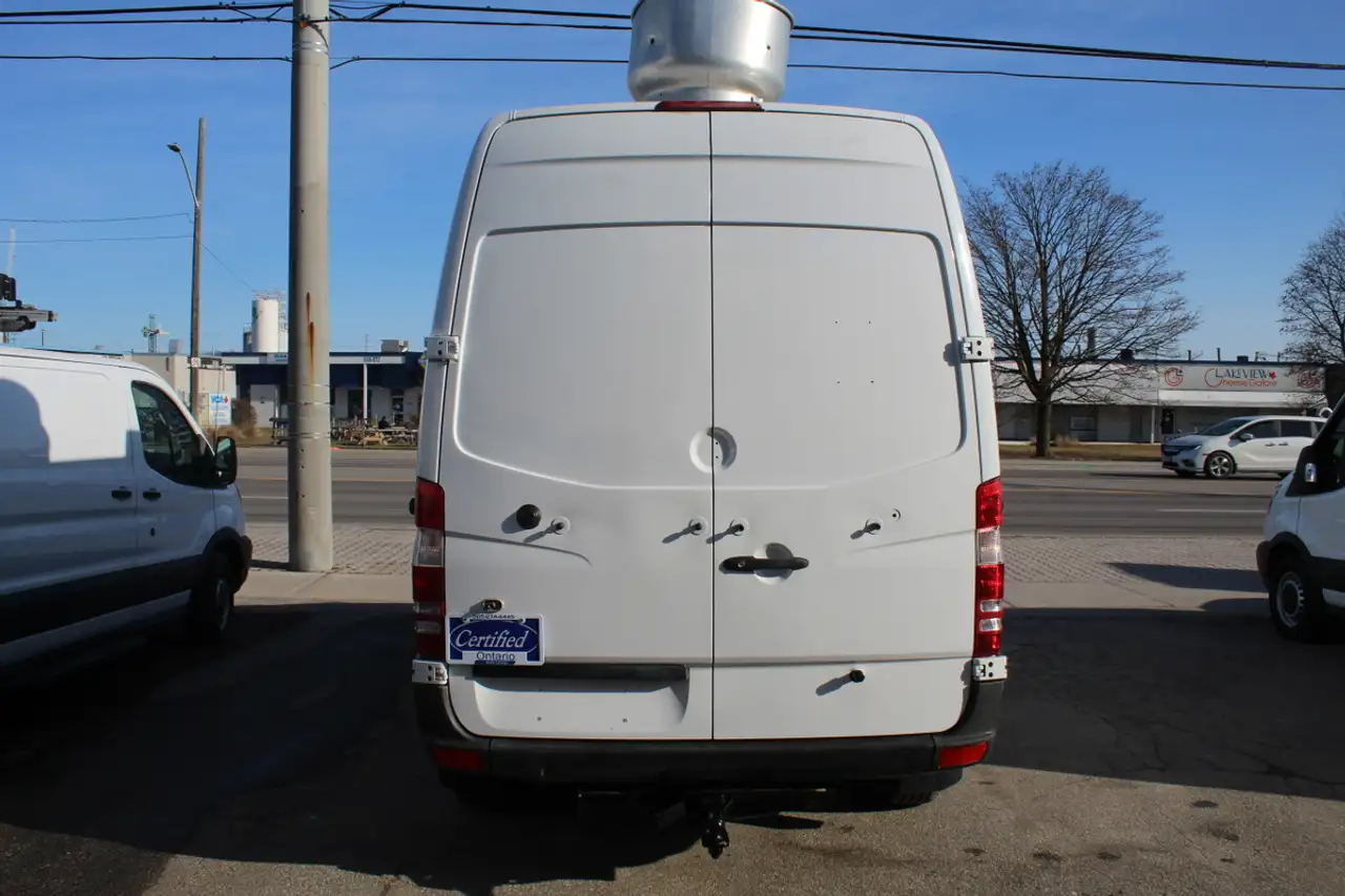Mercedes-Benz Sprinter снимка Mercedes-Benz Sprinter