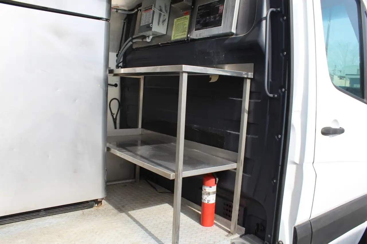 Mercedes-Benz Sprinter снимка Mercedes-Benz Sprinter