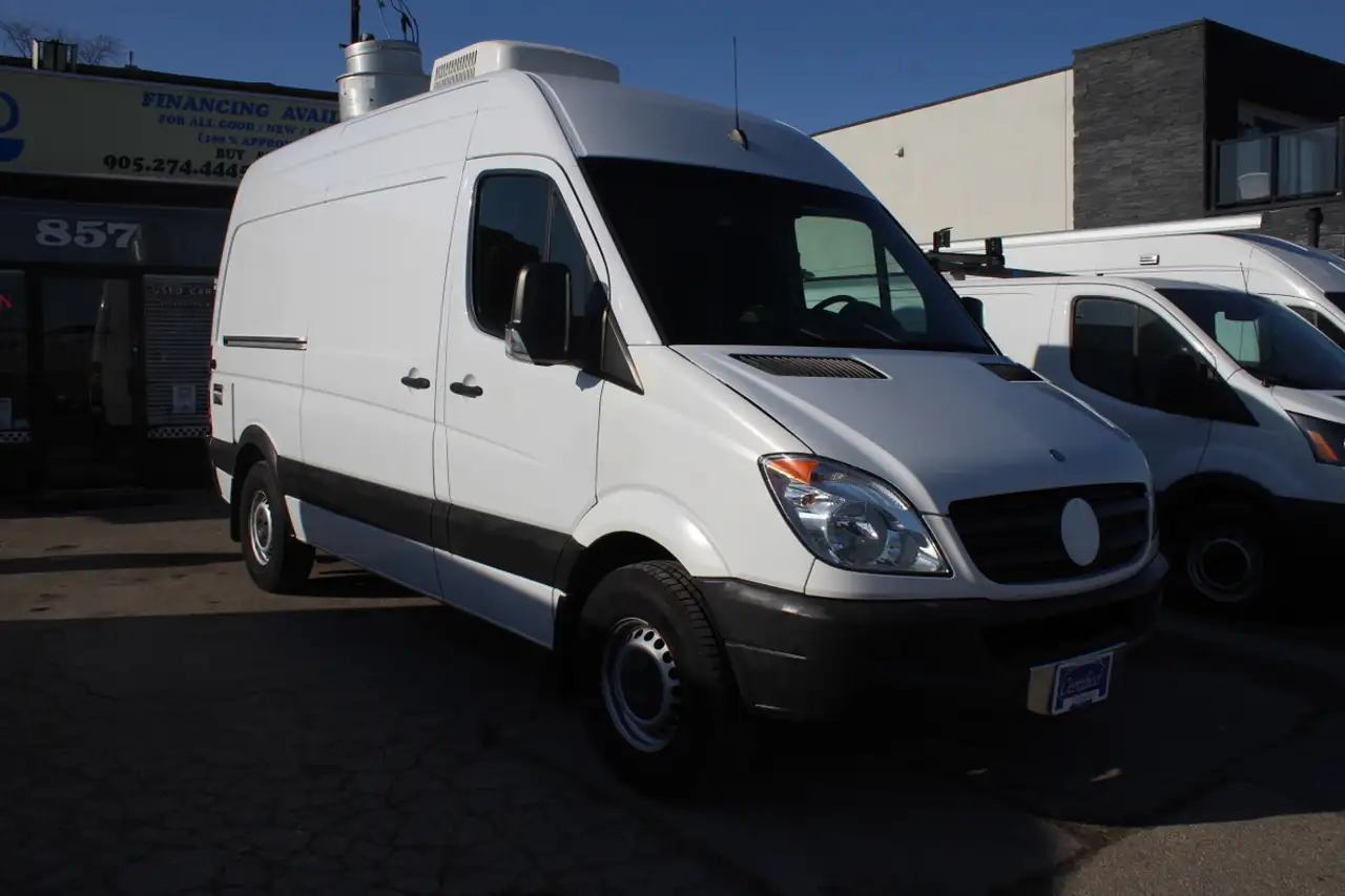 Mercedes-Benz Sprinter снимка Mercedes-Benz Sprinter