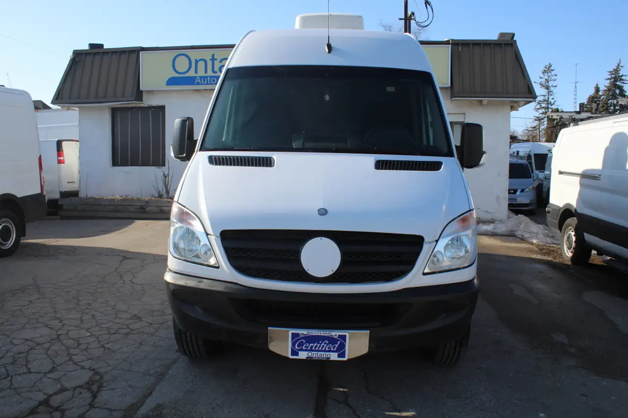 Mercedes-Benz Sprinter снимка Mercedes-Benz Sprinter