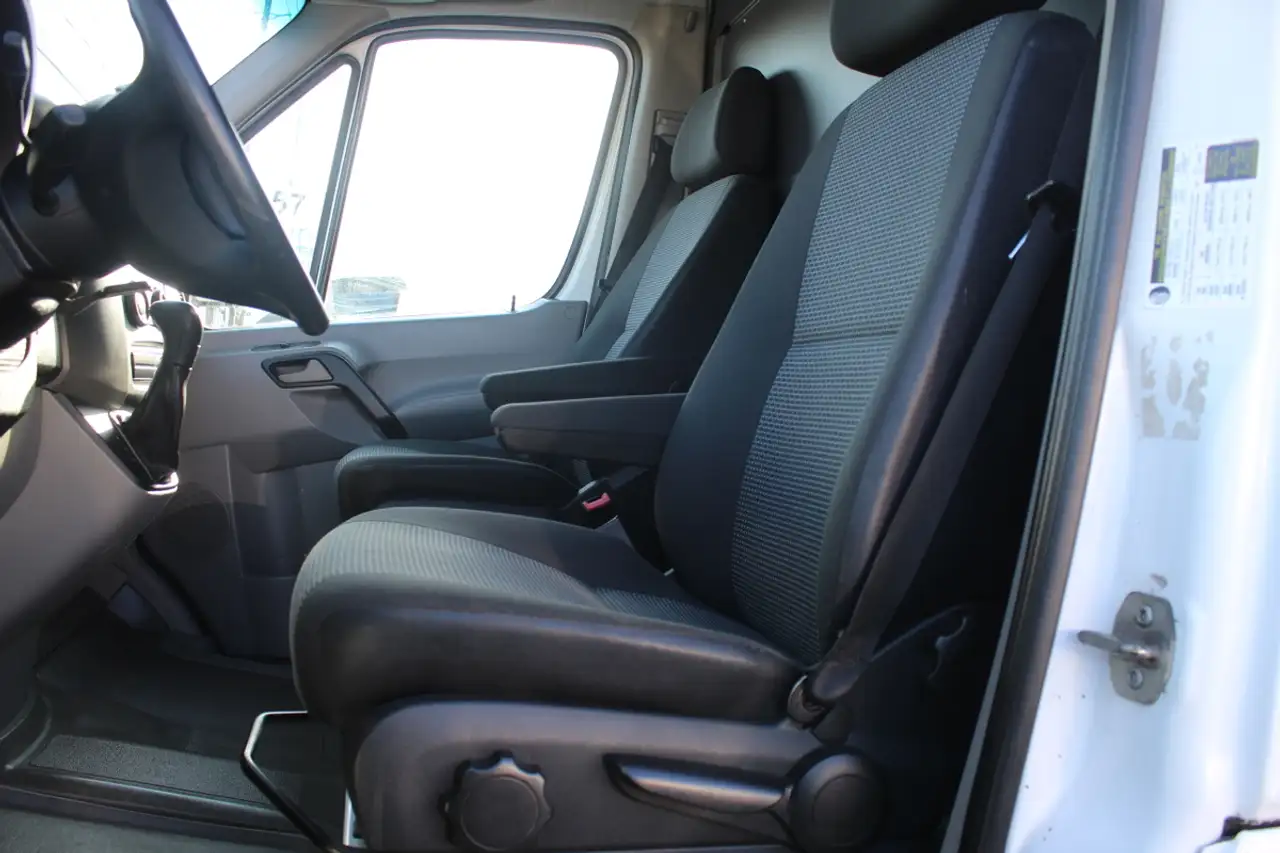 Mercedes-Benz Sprinter снимка Mercedes-Benz Sprinter