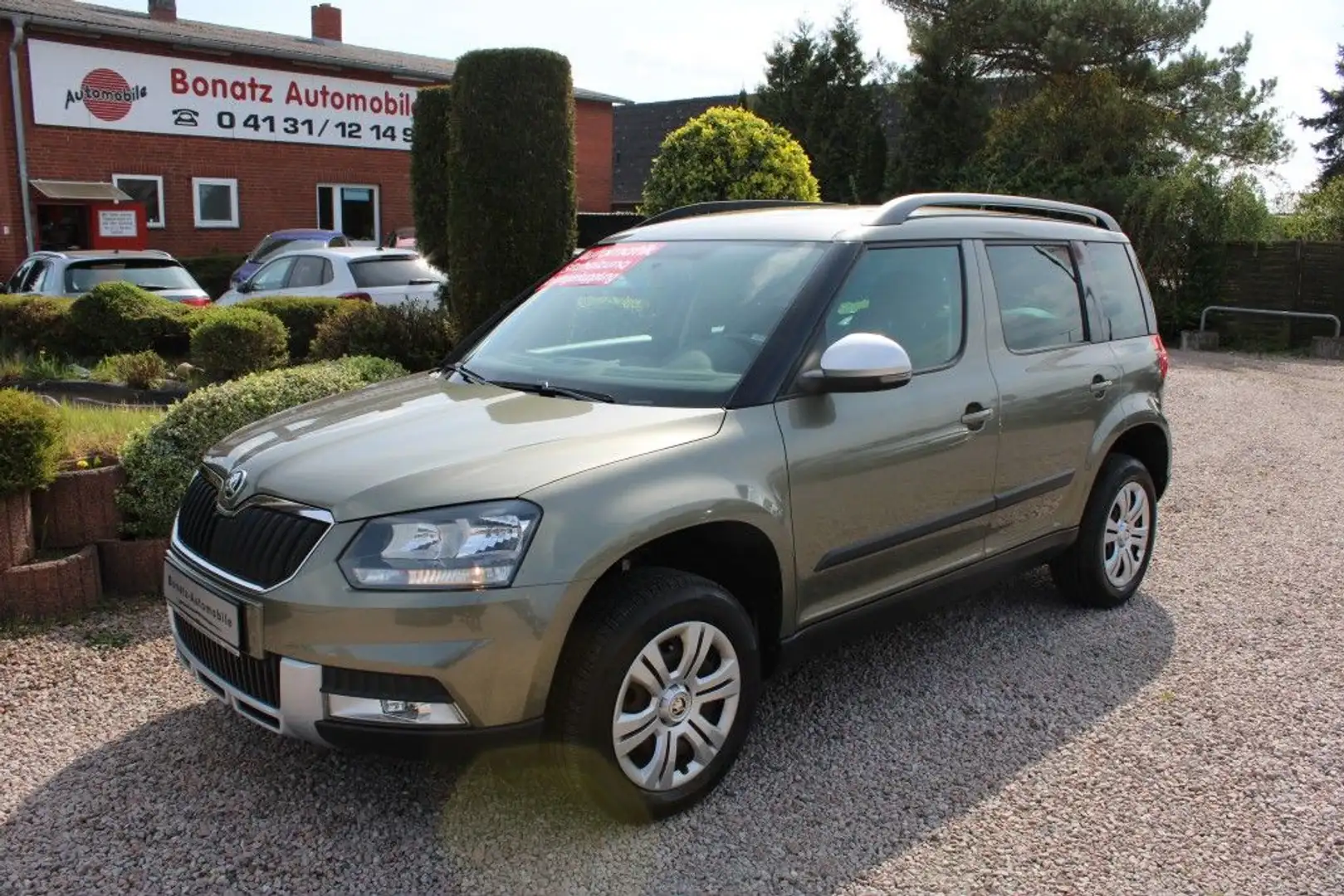 Skoda Yeti Outdoor 1.2 TSI DSG Active *AHK,Klima,Sitzhzg,PDC* Grün - 1