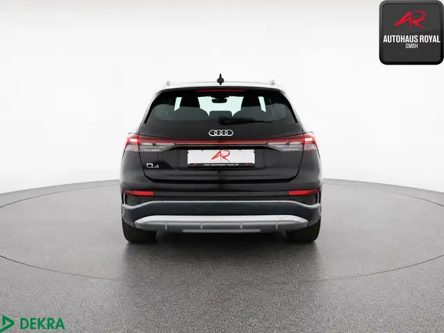 Audi Q4 E-Tron view 4