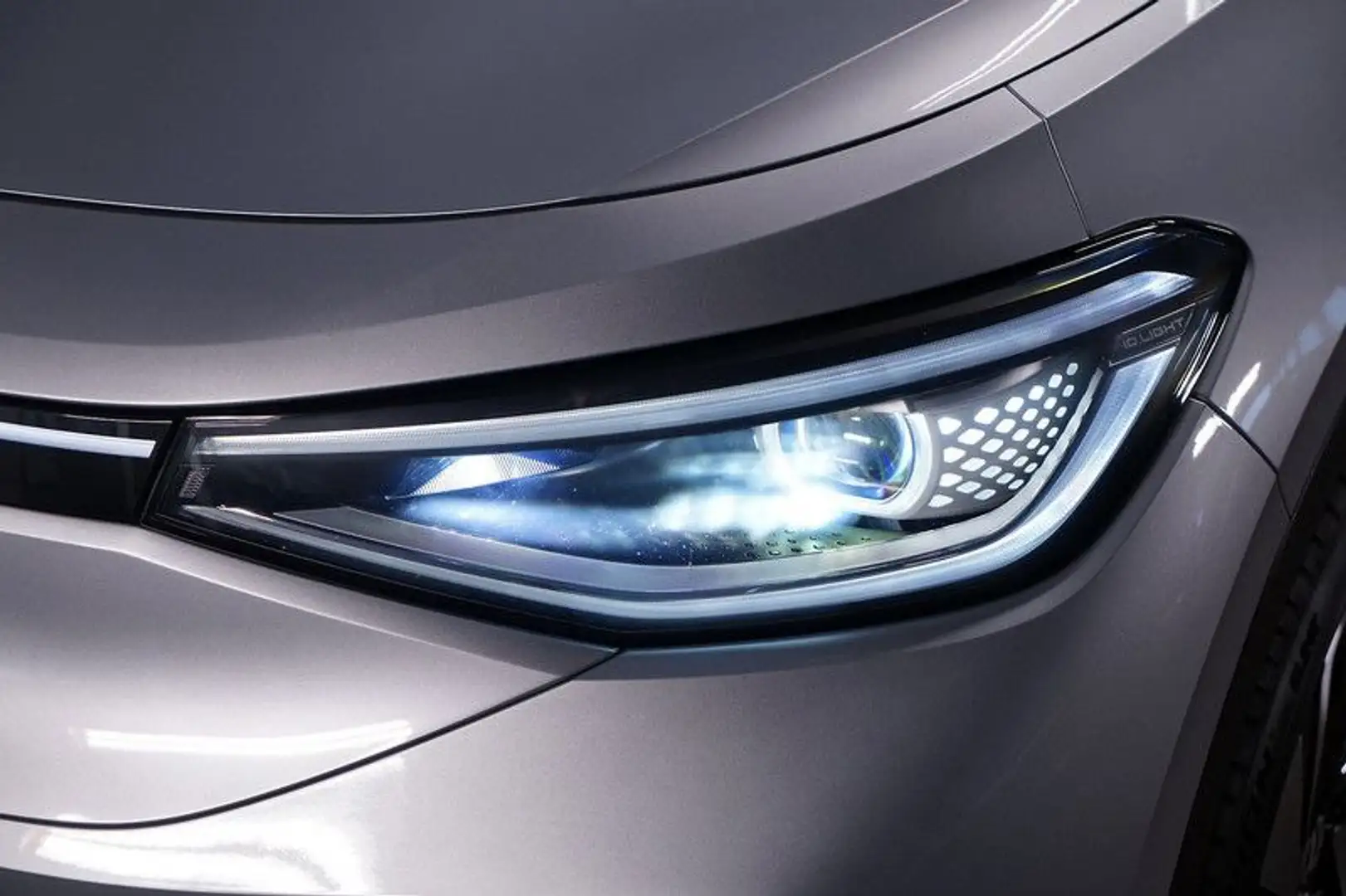 Volkswagen ID.5 77 kWh 4Motion GTX*Wärmepumpe*Matrix*AHK* Argintiu - 2