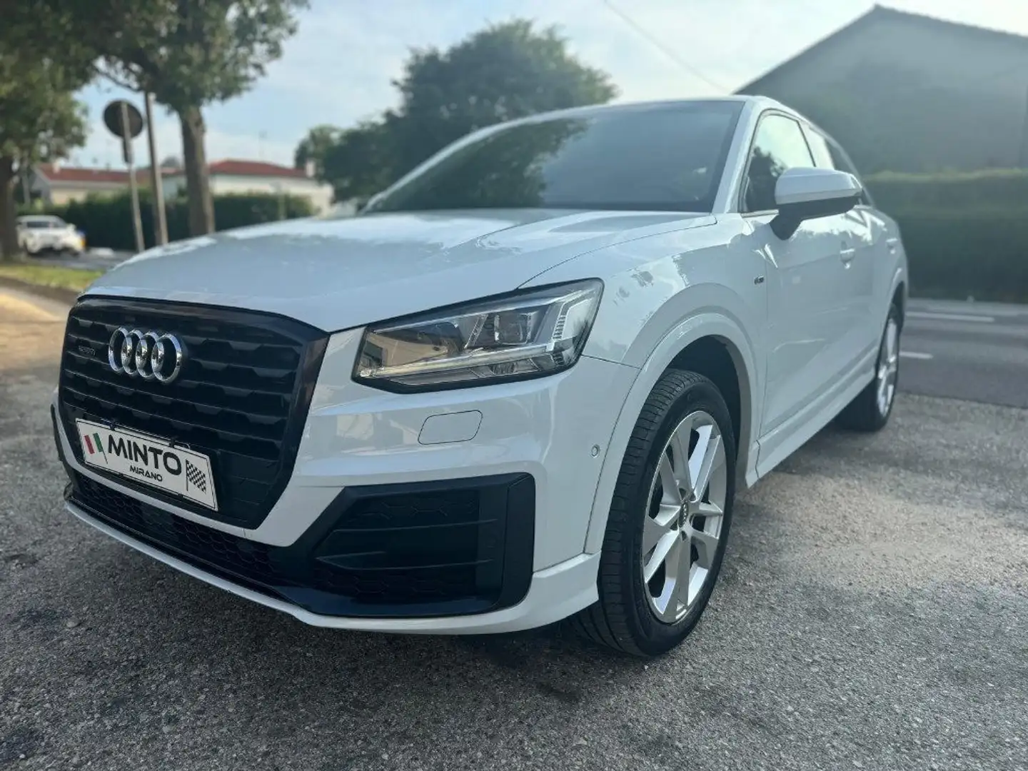Audi Q2 2.0 TDI 190 CV quattro S tronic Sport Bianco - 1