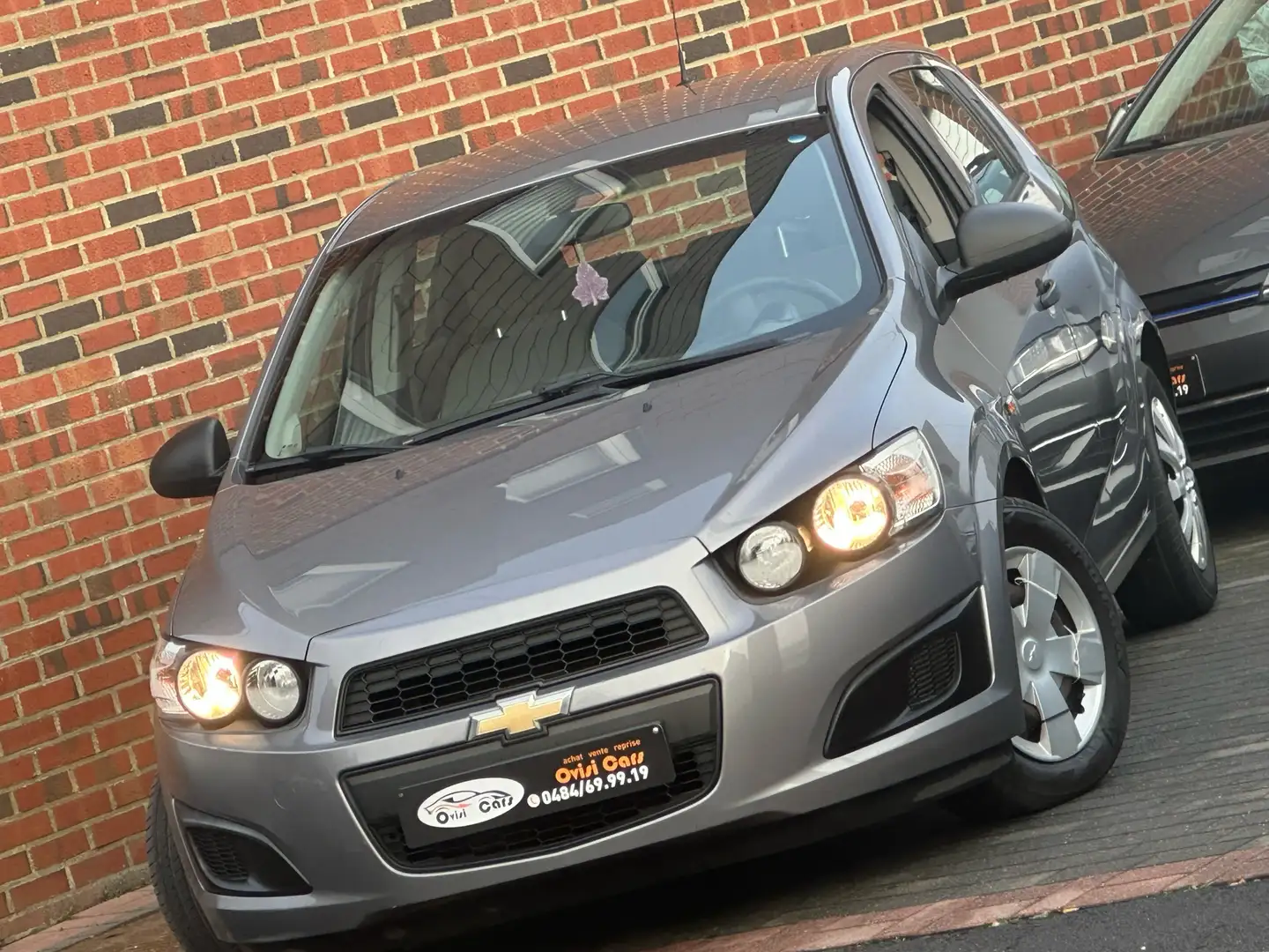 Chevrolet Aveo // tres propre // Grau - 1