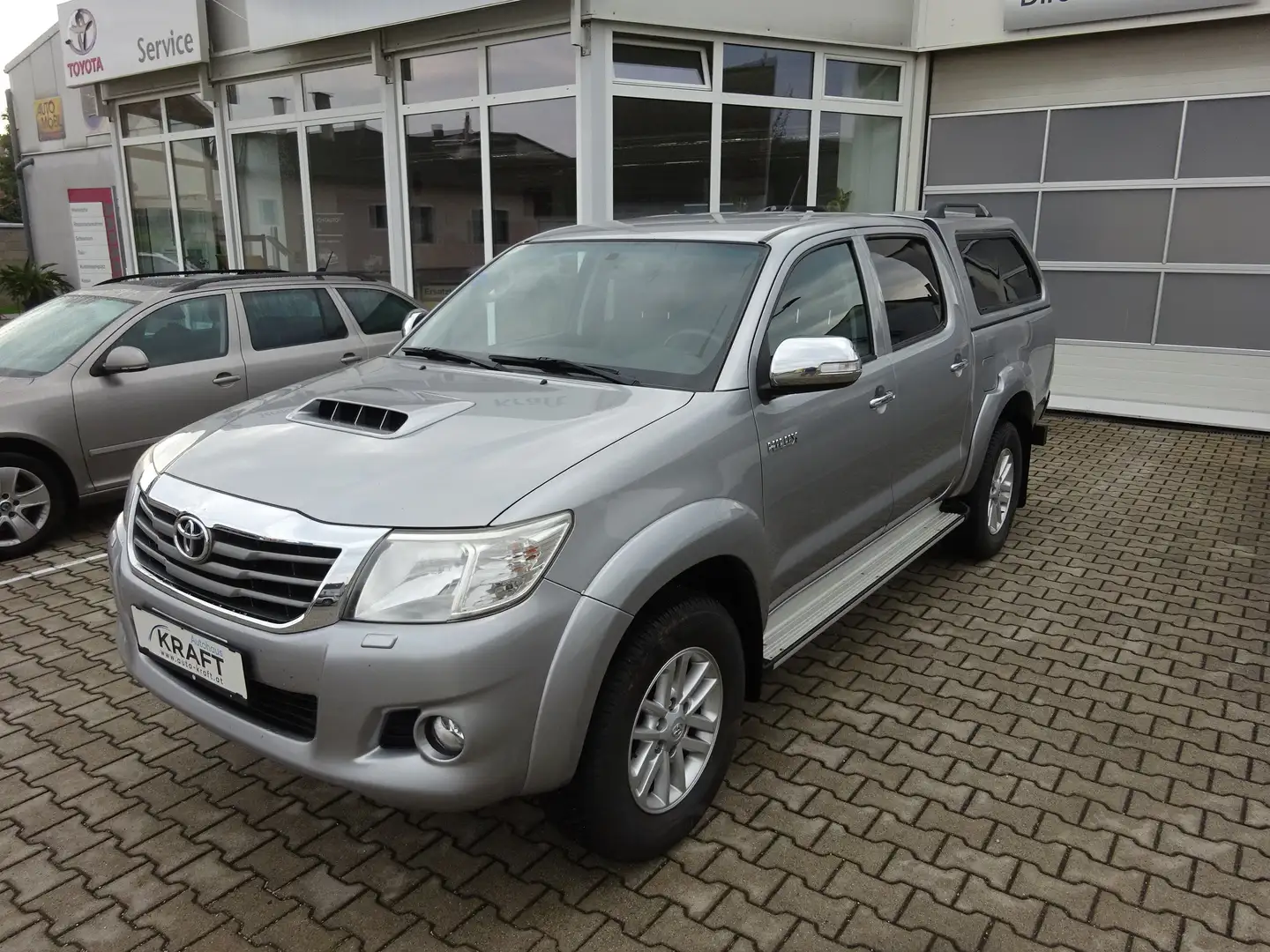 Toyota Hilux DOKA 3,0 D-4D Automatik - Leder Argintiu - 1