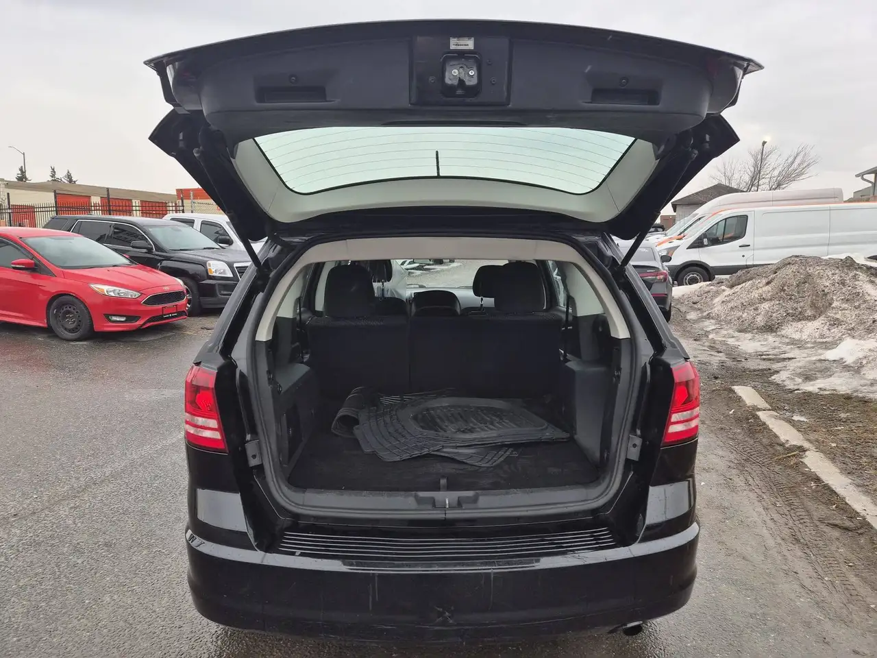 Dodge Journey снимка Dodge Journey