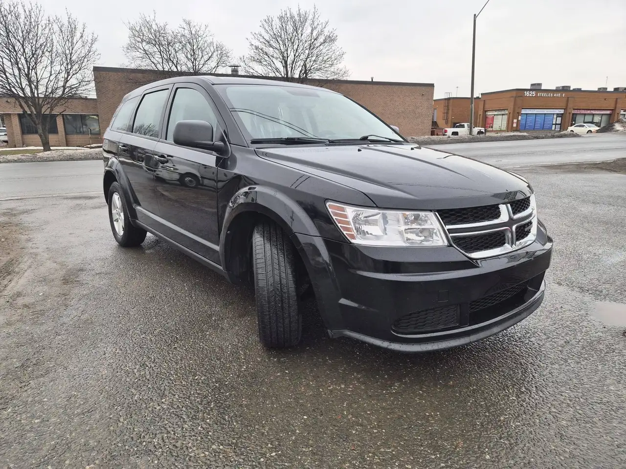 Dodge Journey снимка Dodge Journey