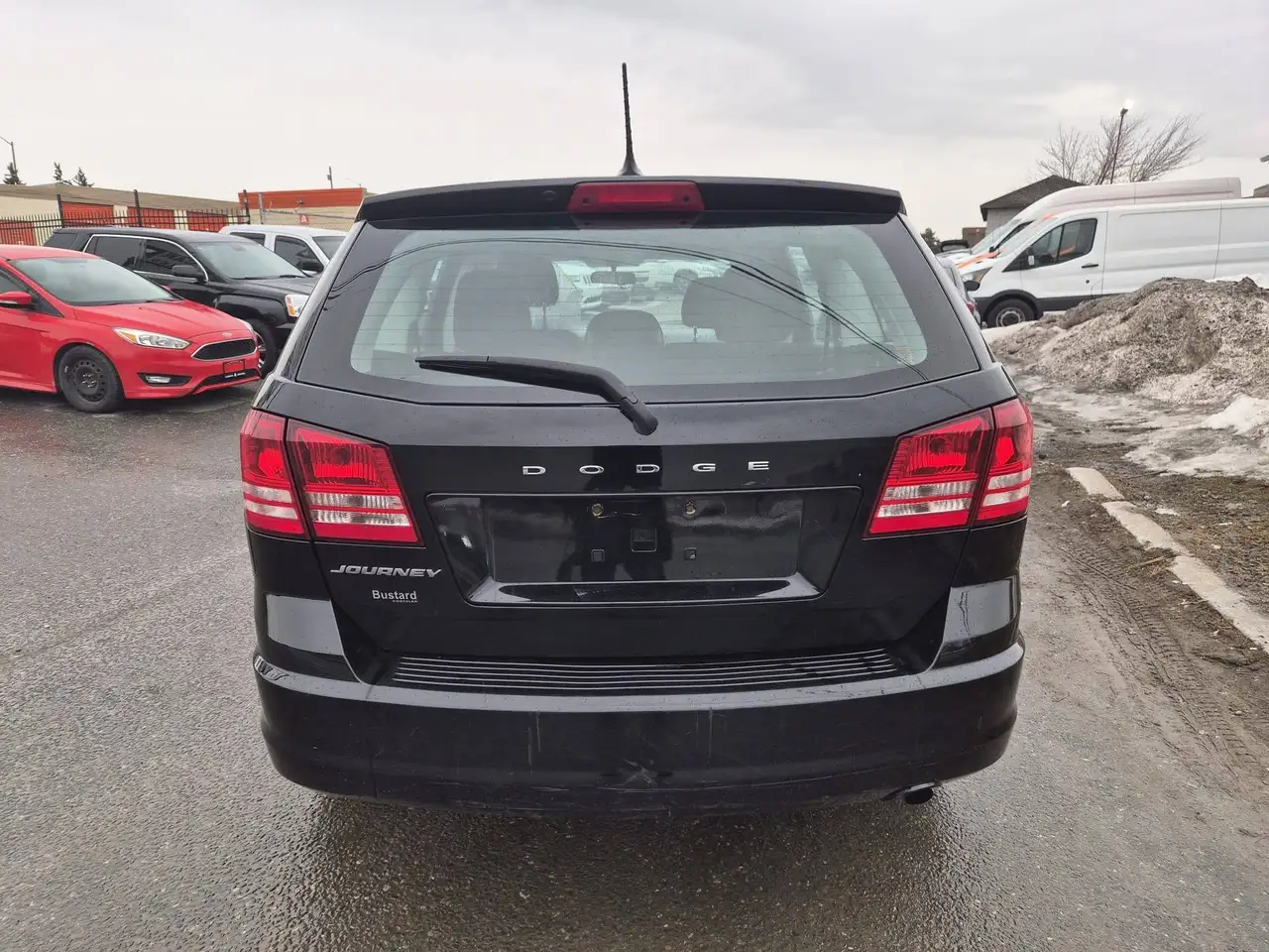 Dodge Journey снимка Dodge Journey