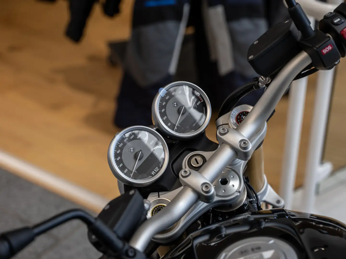 BMW R 12 nineT KOMFORT-P. LED SCHEINWERFER Noir - 2