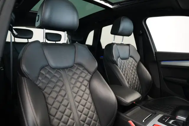 Audi Q5 view 28