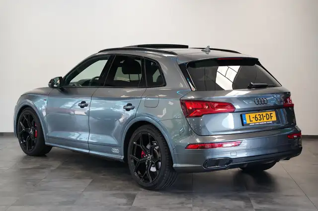 Audi Q5 view 5