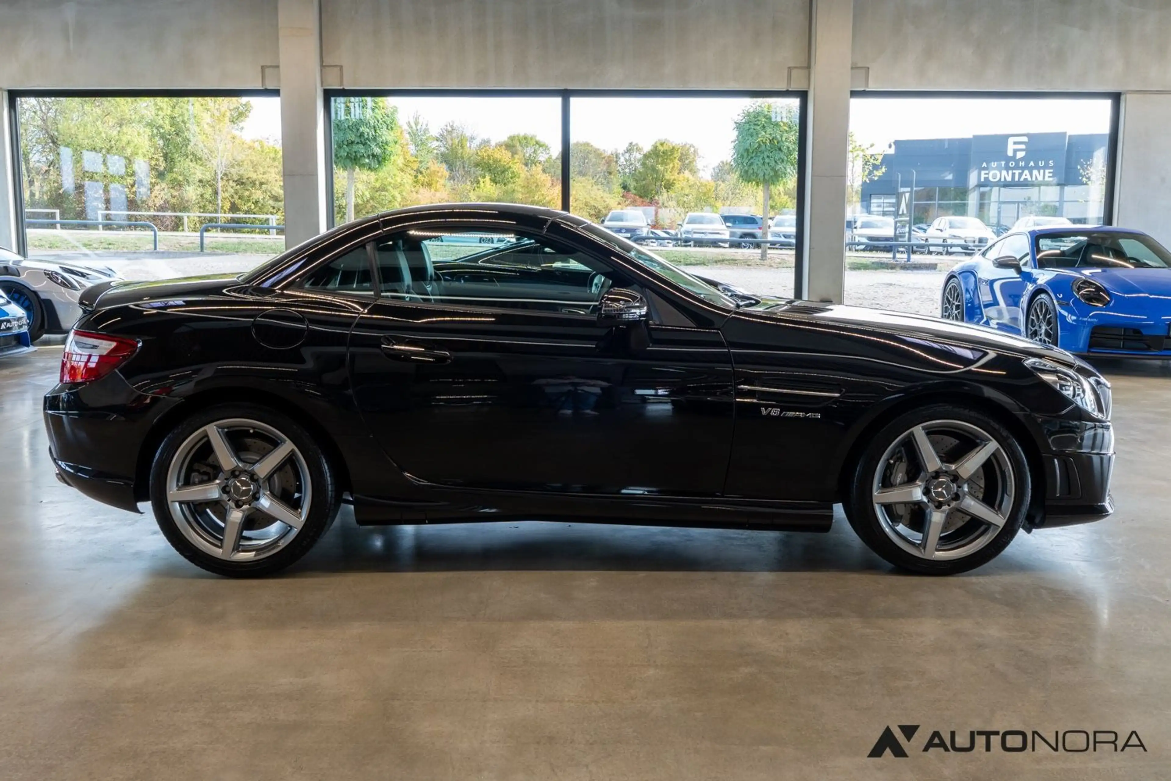 Mercedes-Benz SLK 55 AMG Handling & Driver's Package ILS — photo 13