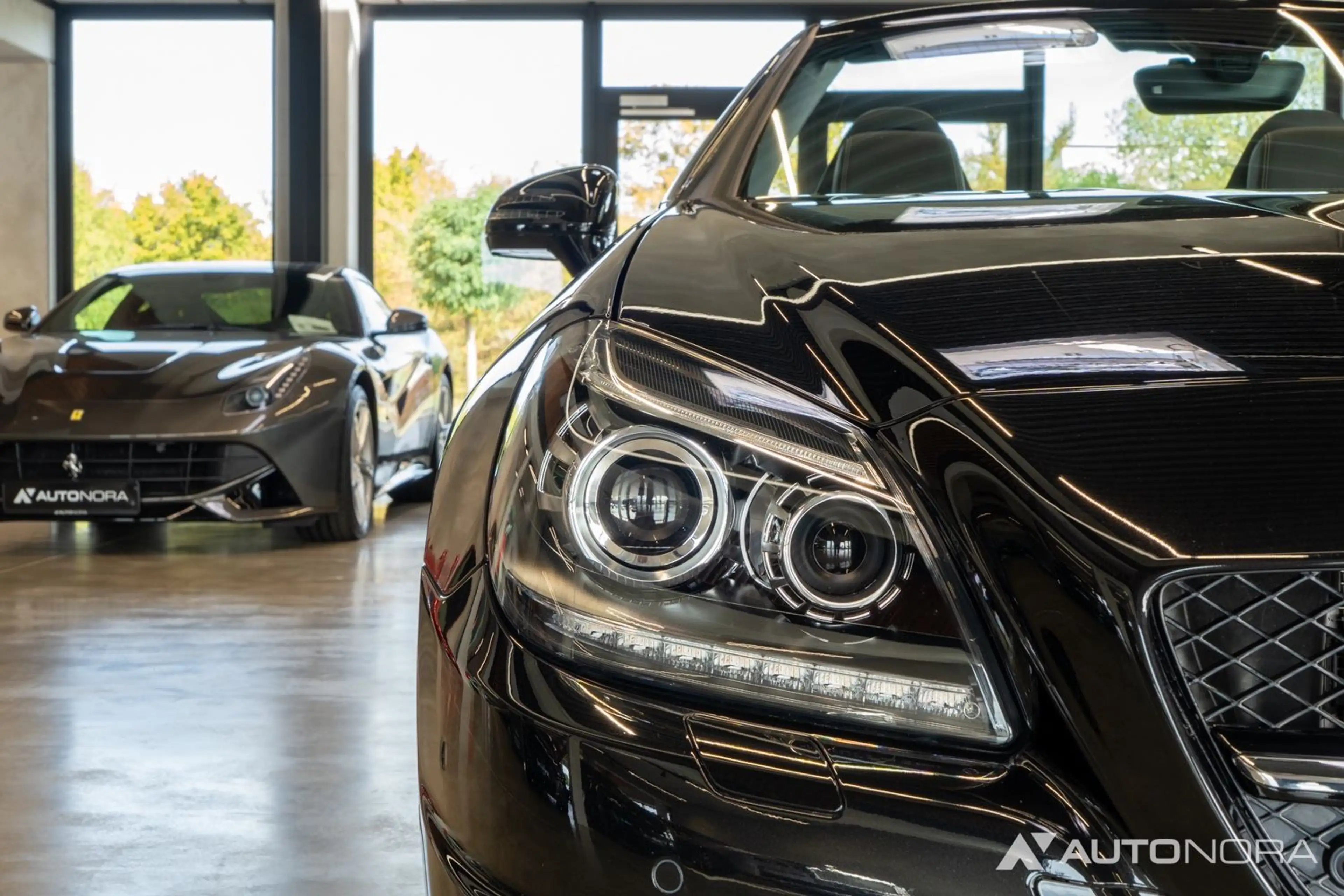 Mercedes-Benz SLK 55 AMG Handling & Driver's Package ILS — photo 12