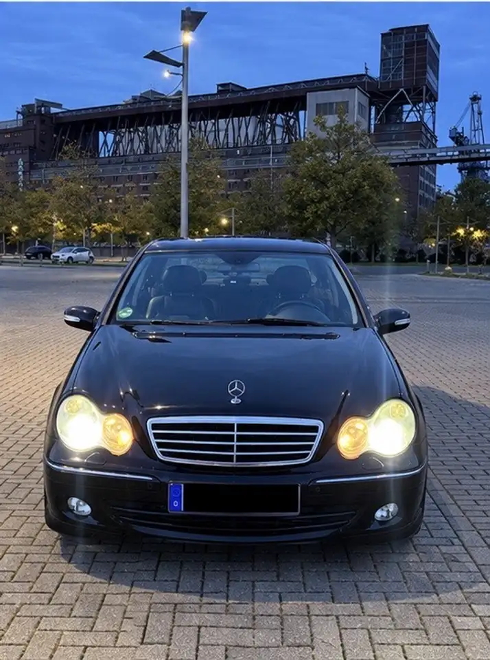Mercedes-Benz C 320