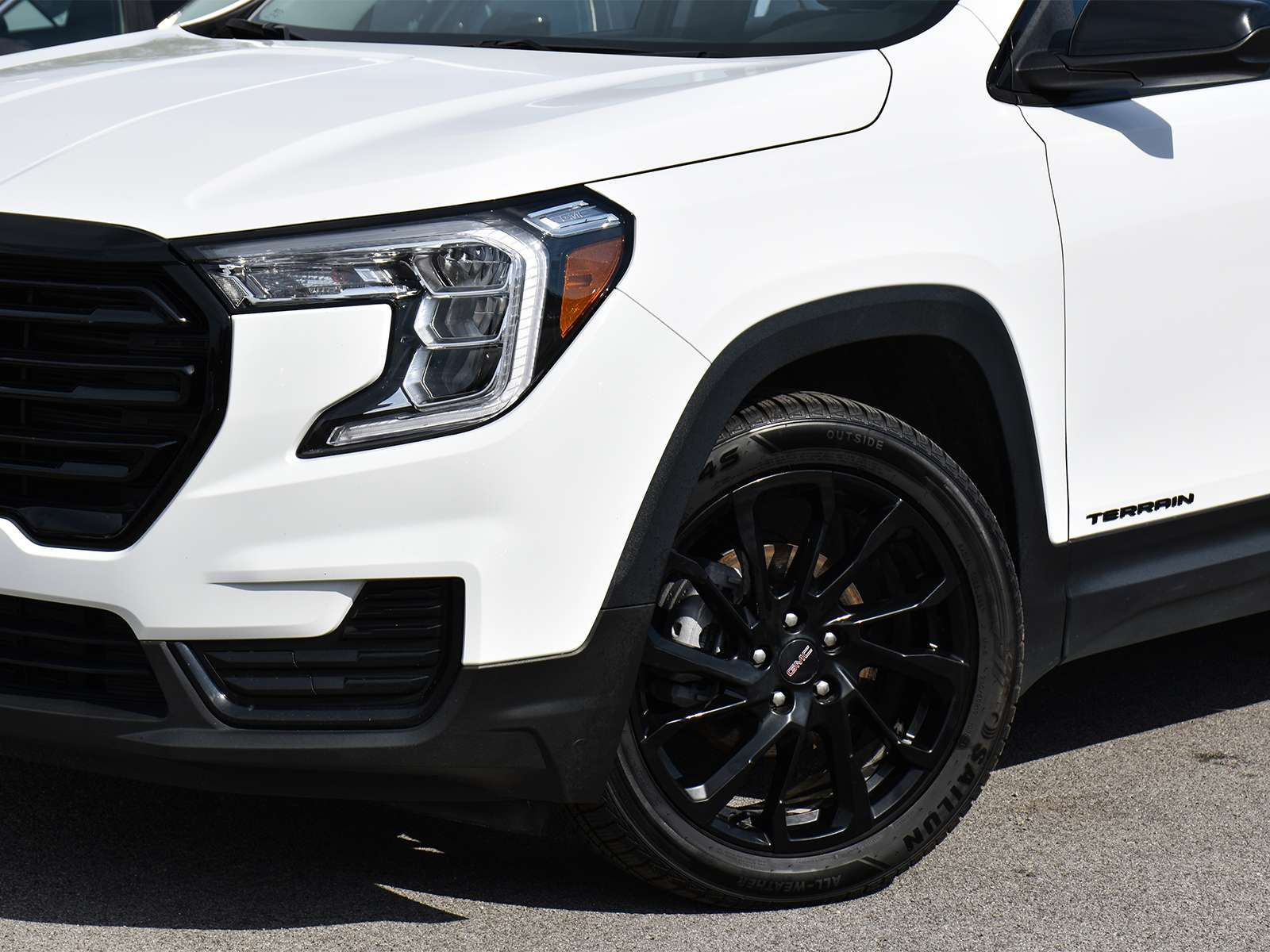 2024 GMC Terrain Elevation | SLE AWD 1.5L | Remote Start | photo 2