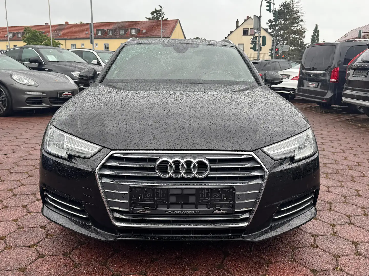 Audi A4 2.0 TDI SPORT NAVI XENON DAB PDC Schwarz - 2