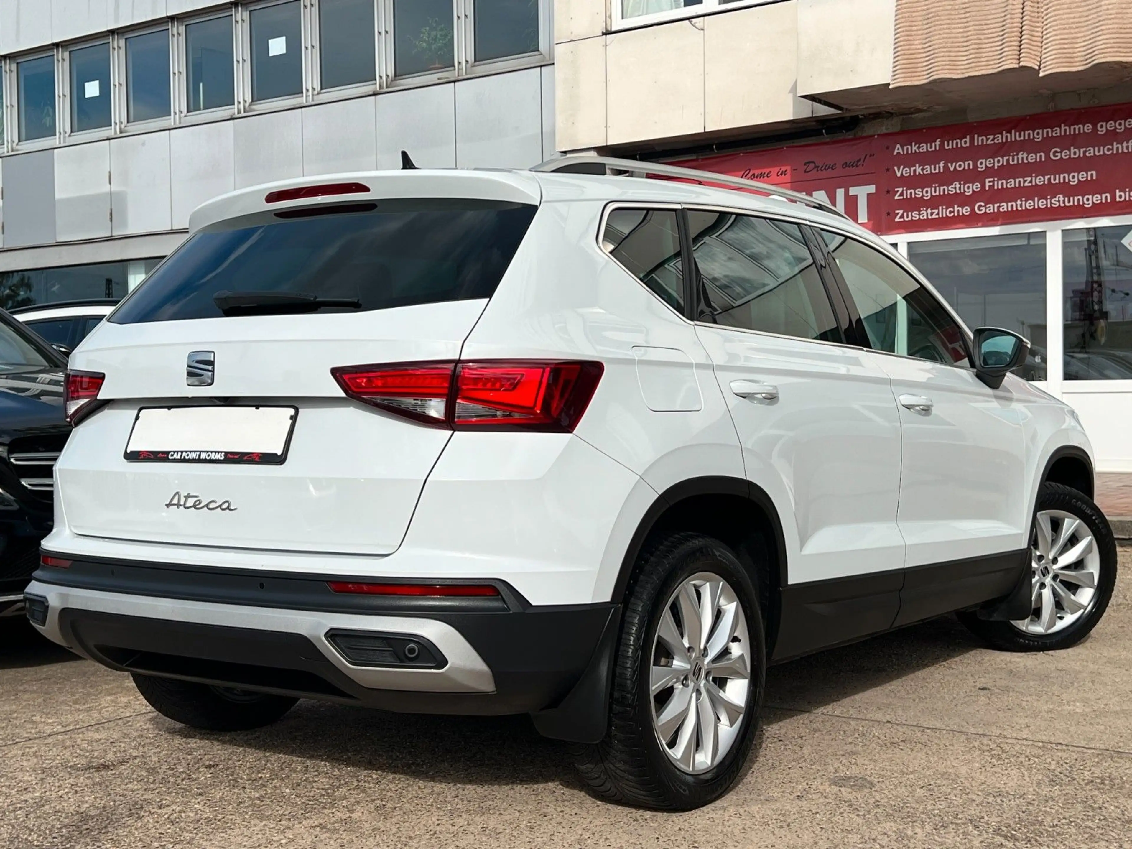 SEAT Ateca 2.0 TDI DSG Style *ACC*LED*AHK*CARPLAY* — photo 8